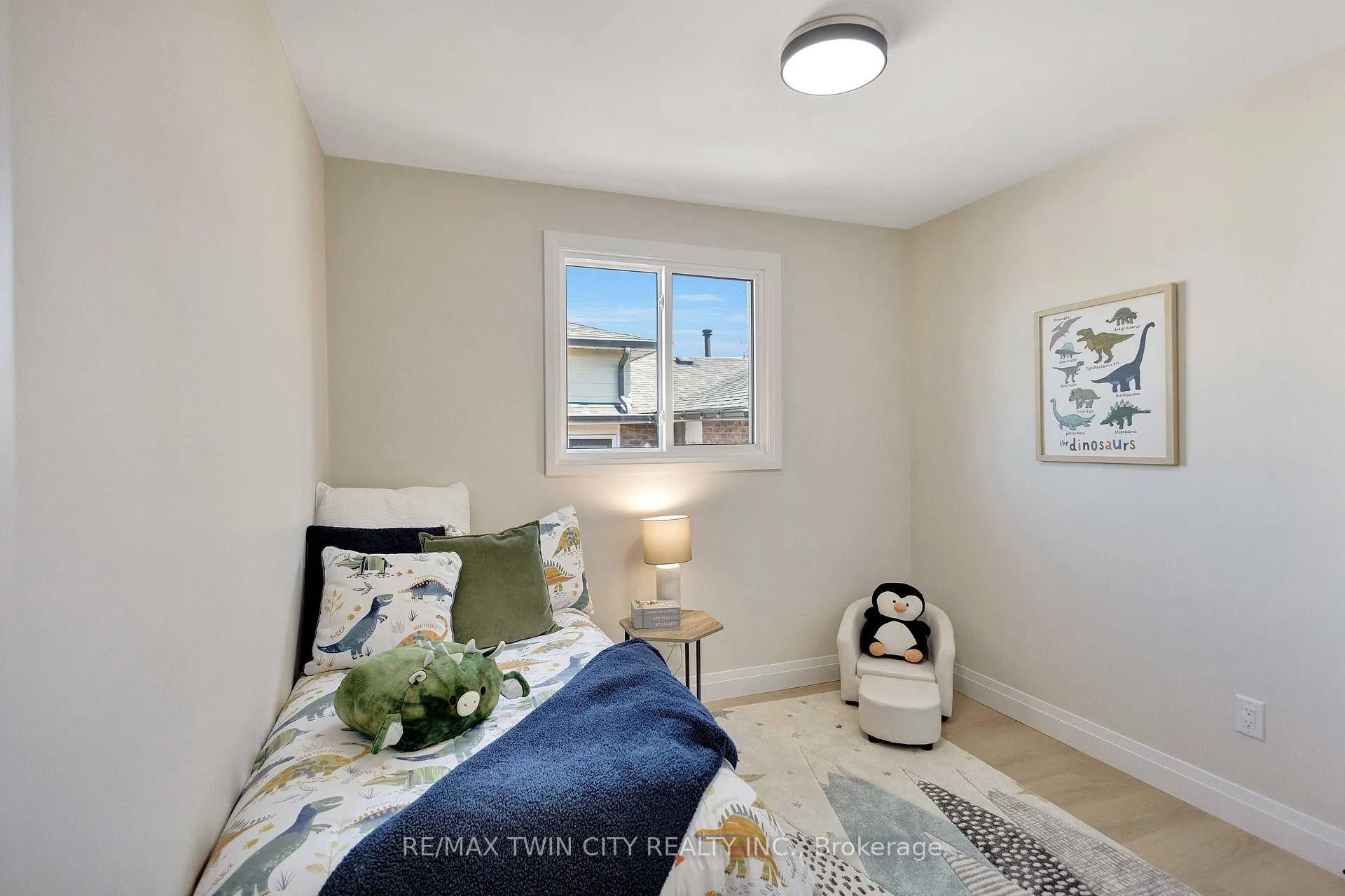 Photo 20 of 17 Northville Drive, Brant, Paris — HOMEH