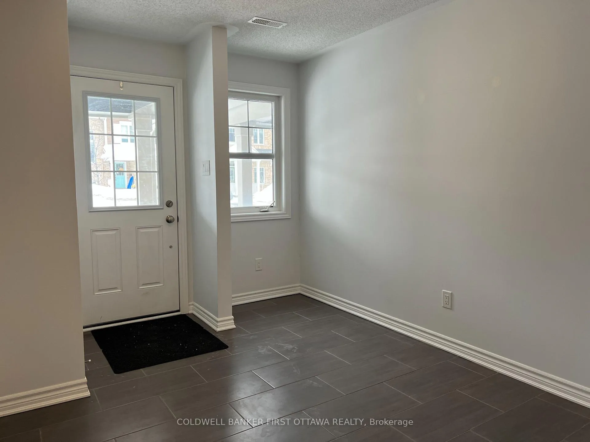 Photo 3 of 793 Mayfly Crescent, Ottawa, Barrhaven - Half Moon Bay — HOMEH