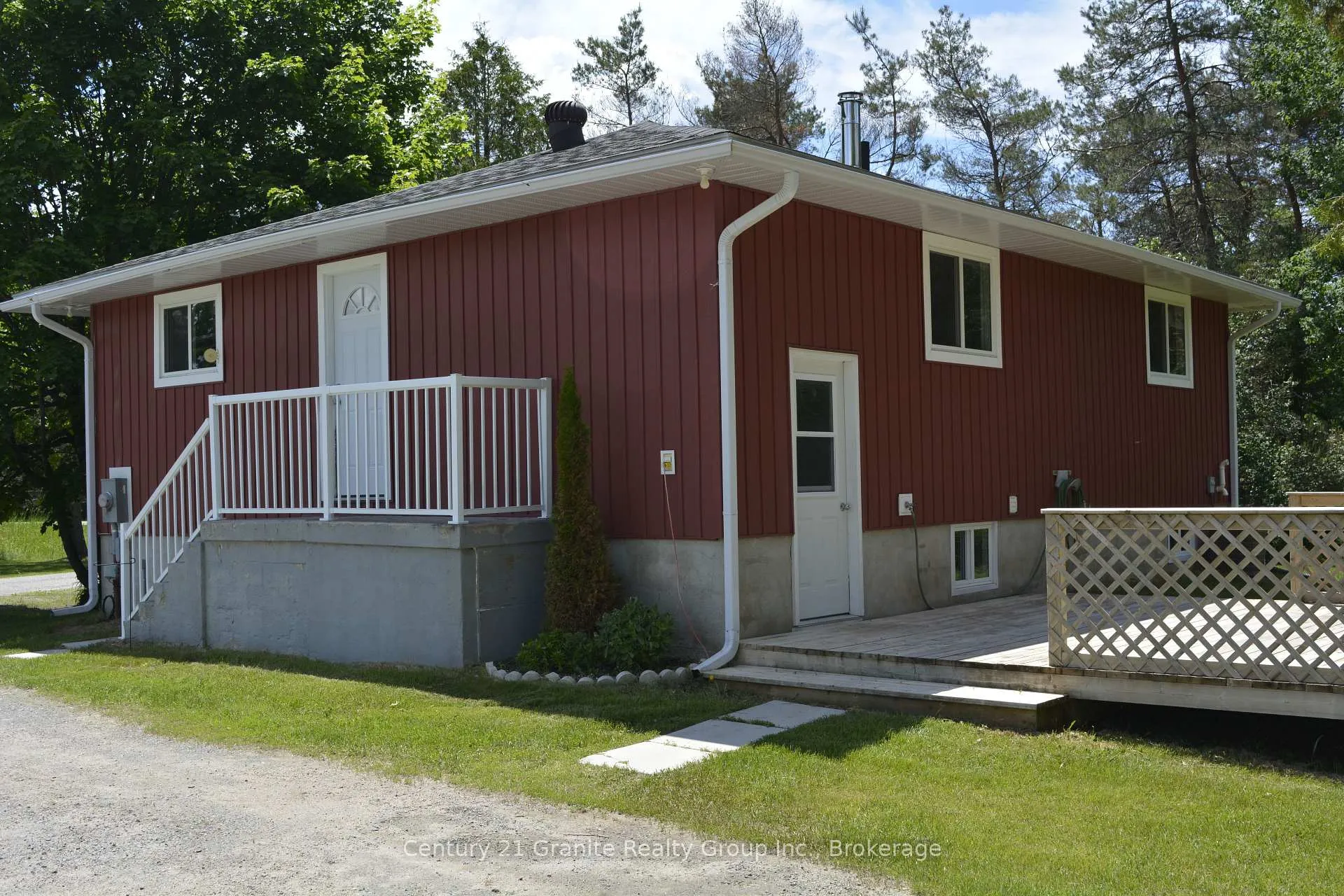 Photo 3 of 671 Hastings Street N, Bancroft, Bancroft Ward — HOMEH