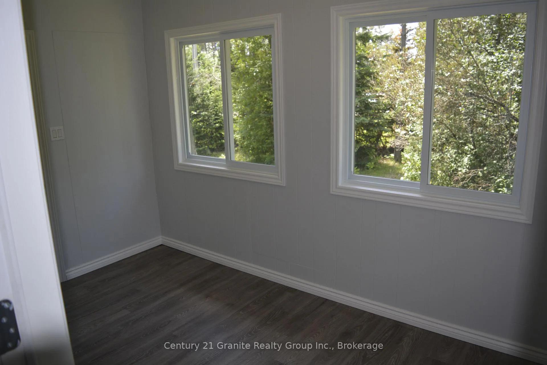 Photo 4 of 671 Hastings Street N, Bancroft, Bancroft Ward — HOMEH