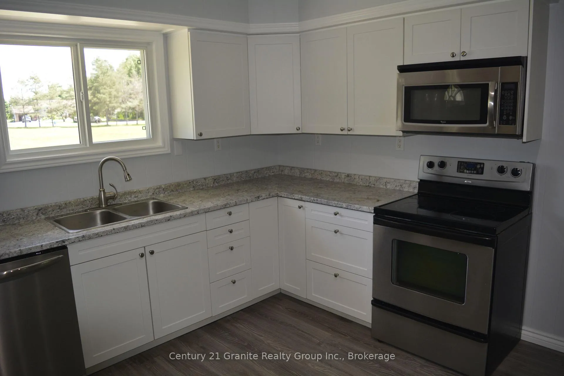 Photo 16 of 671 Hastings Street N, Bancroft, Bancroft Ward — HOMEH