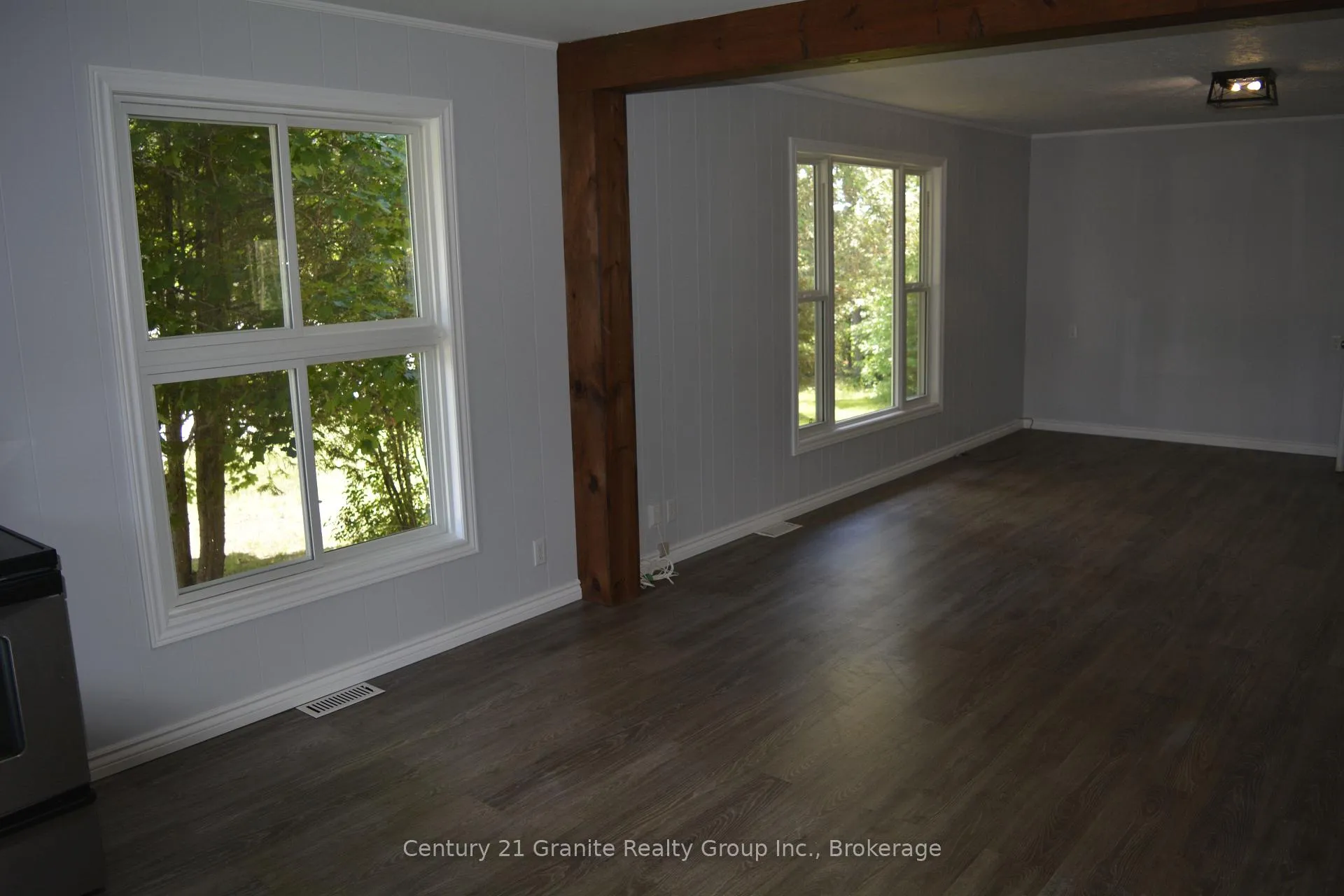 Photo 20 of 671 Hastings Street N, Bancroft, Bancroft Ward — HOMEH