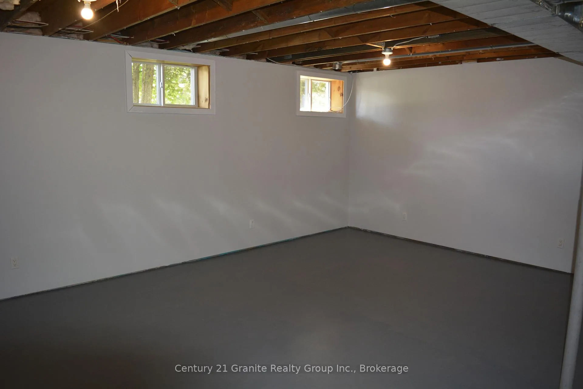 Photo 21 of 671 Hastings Street N, Bancroft, Bancroft Ward — HOMEH