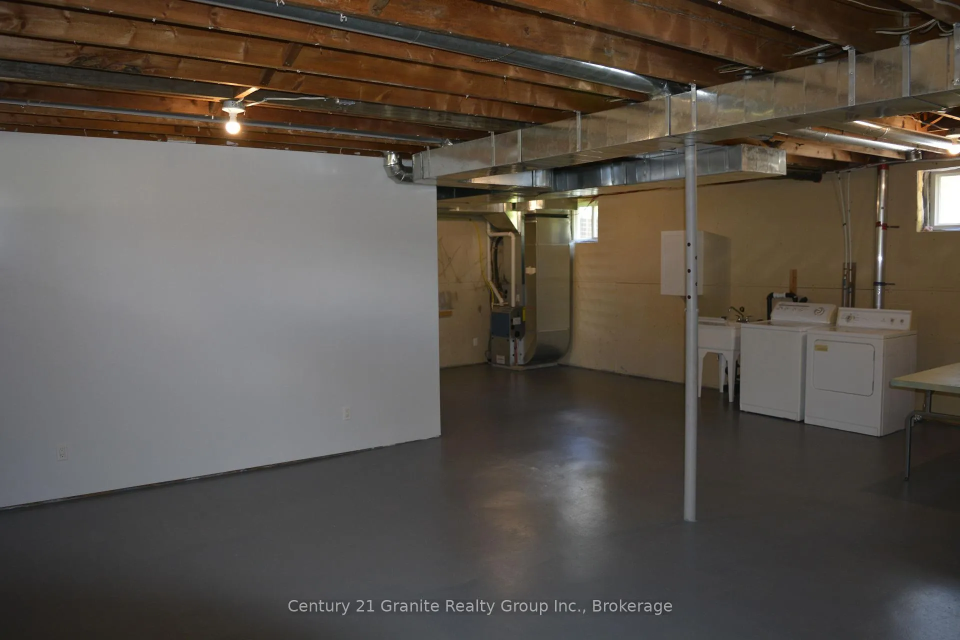 Photo 23 of 671 Hastings Street N, Bancroft, Bancroft Ward — HOMEH