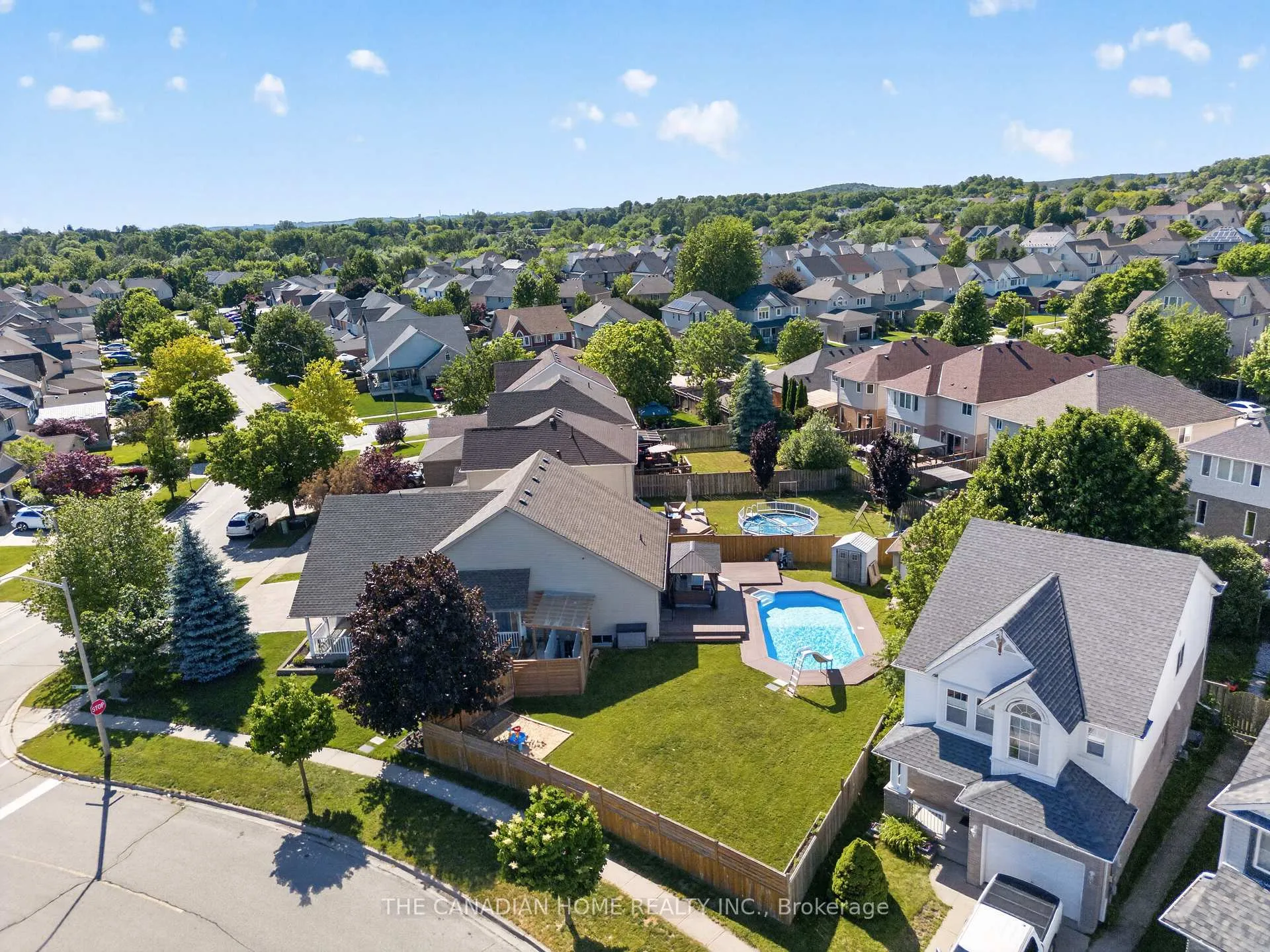 Photo 9 of 339 Kerwood Drive, Cambridge — HOMEH