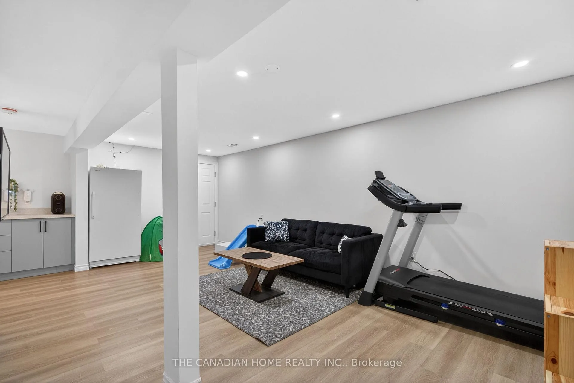 Photo 34 of 339 Kerwood Drive, Cambridge — HOMEH