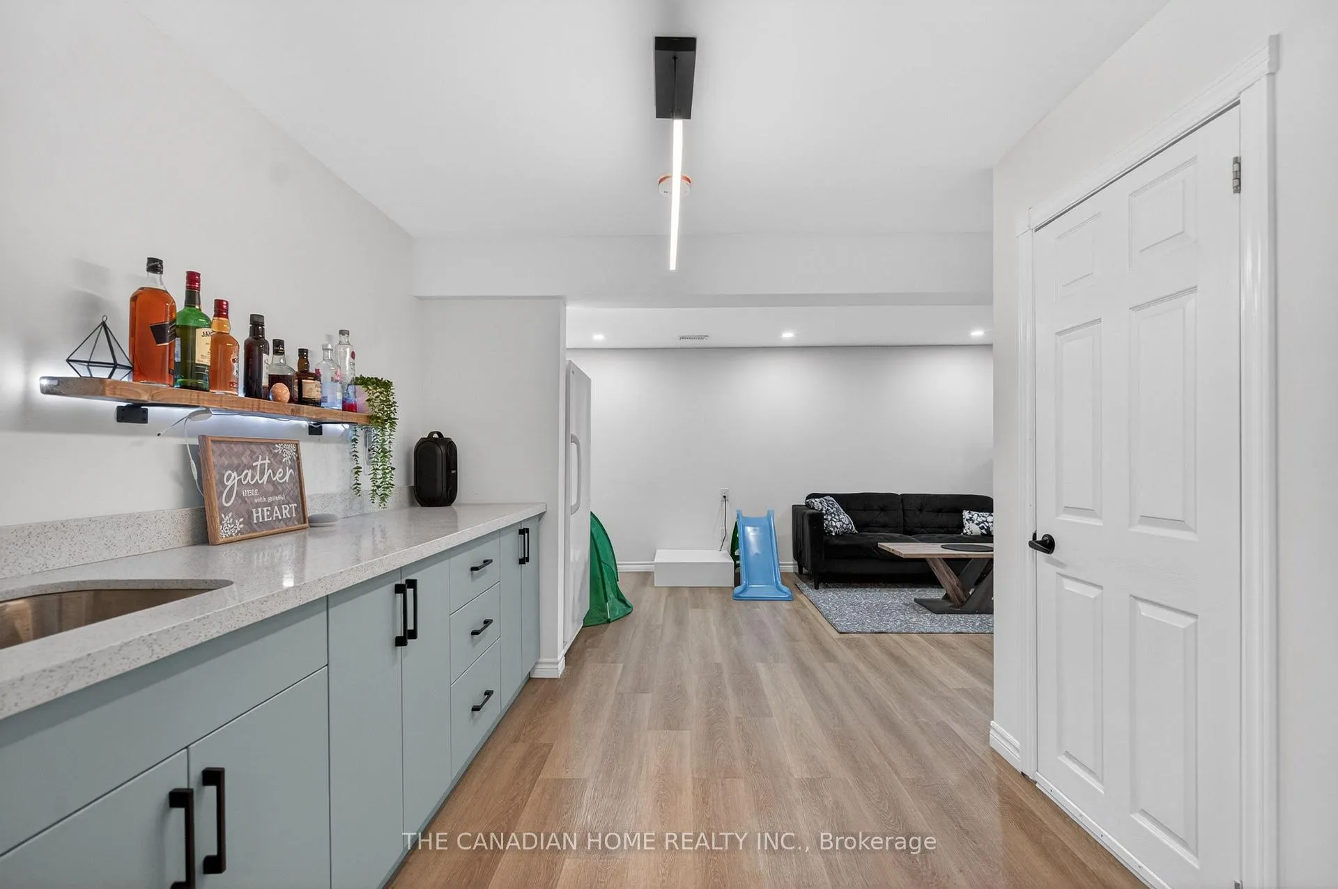 Photo 37 of 339 Kerwood Drive, Cambridge — HOMEH