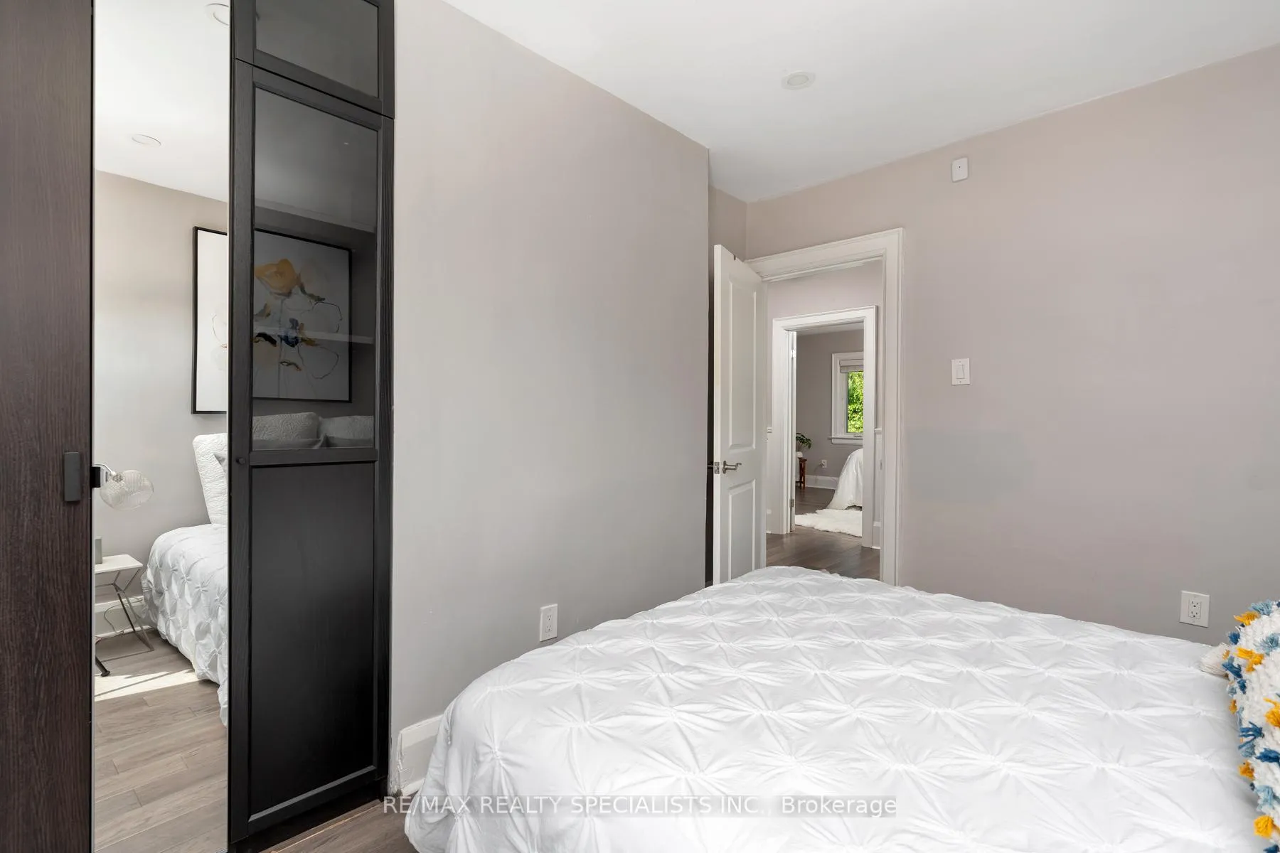 Photo 26 of 290 Westmount Avenue, Toronto, Oakwood Village — HOMEH