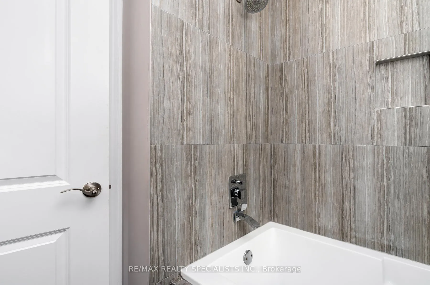 Photo 30 of 290 Westmount Avenue, Toronto, Oakwood Village — HOMEH
