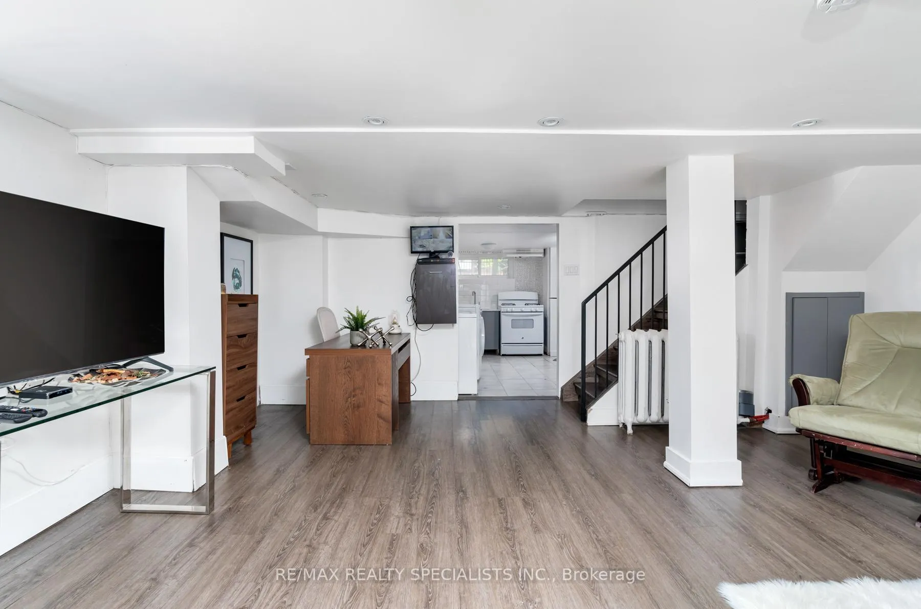 Photo 35 of 290 Westmount Avenue, Toronto, Oakwood Village — HOMEH