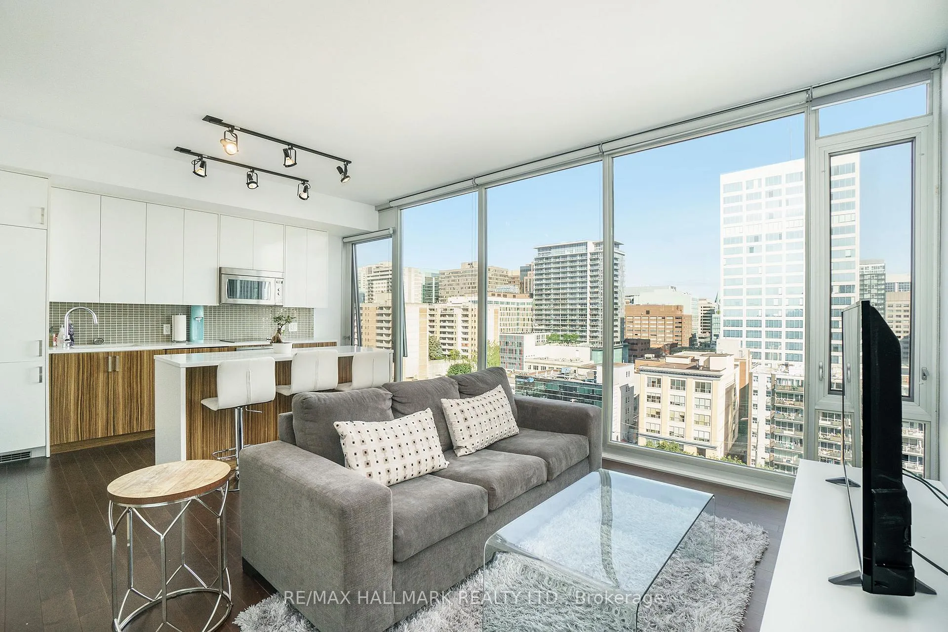 Photo 2 of Unit 1113, 300 Lisgar Street, Ottawa, Ottawa Centre — HOMEH