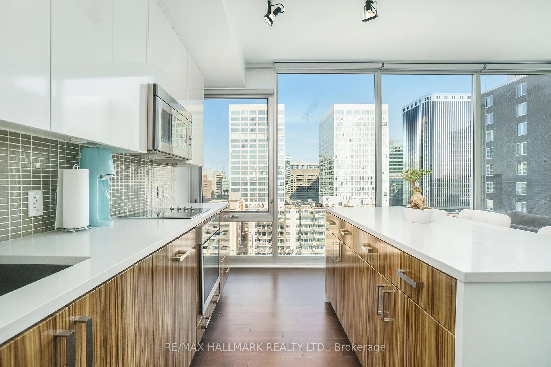 Photo 7 of Unit 1113, 300 Lisgar Street, Ottawa, Ottawa Centre — HOMEH