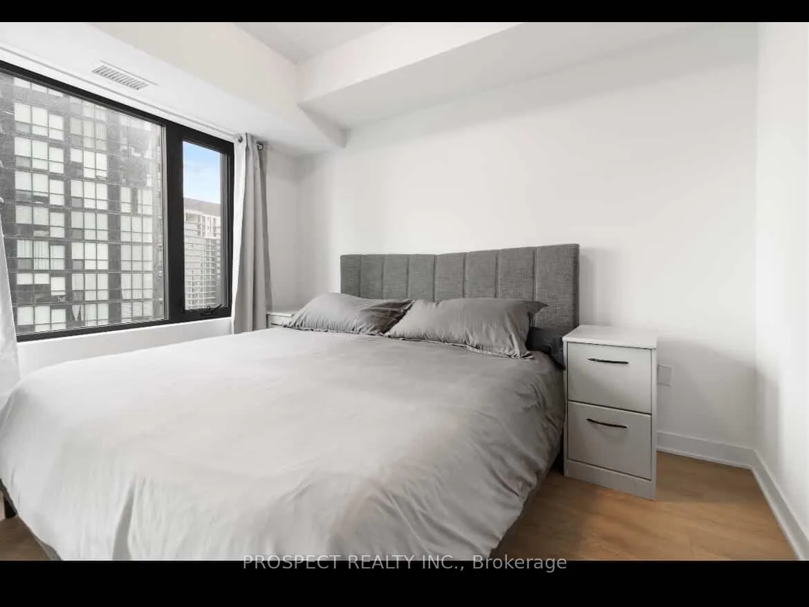 Photo 4 of Unit 3005, 2920 Highway 7, Vaughan, Concord — HOMEH