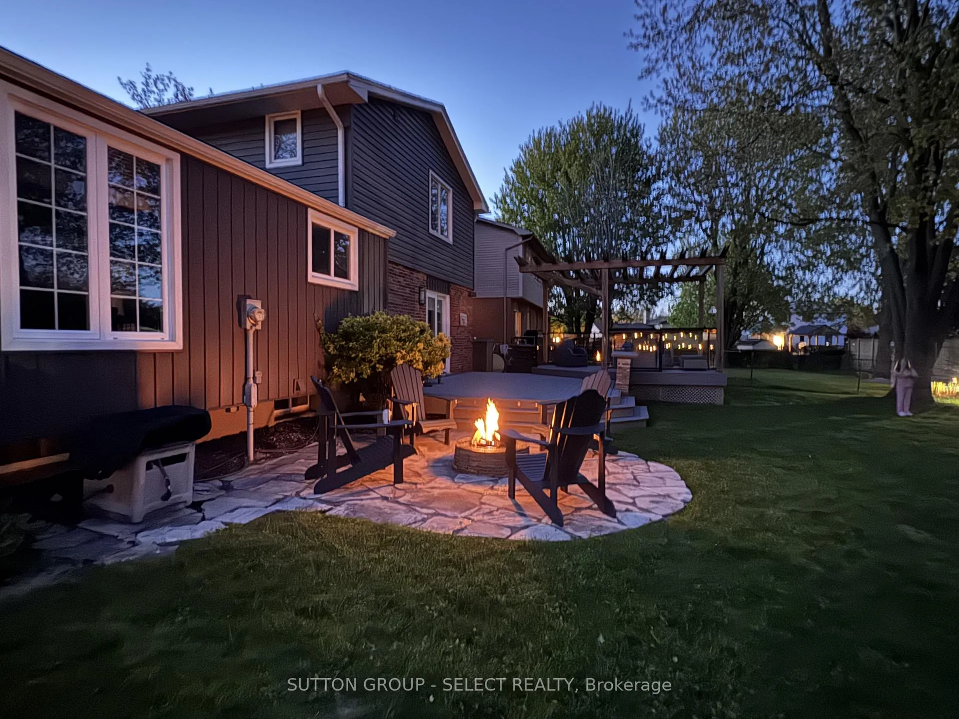 Photo 39 of 574 Cranbrook Road S, London, South M — HOMEH
