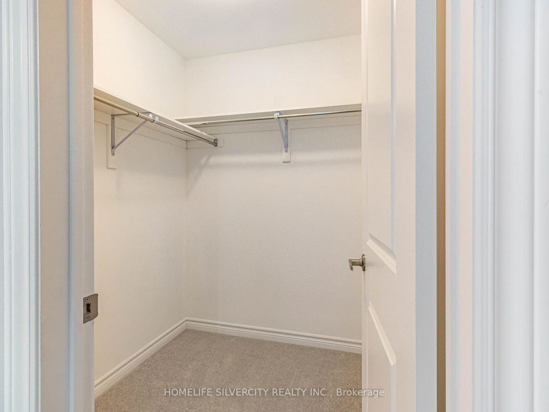 Photo 22 of 215 Southworth Street N, Welland, Lincoln/Crowland — HOMEH