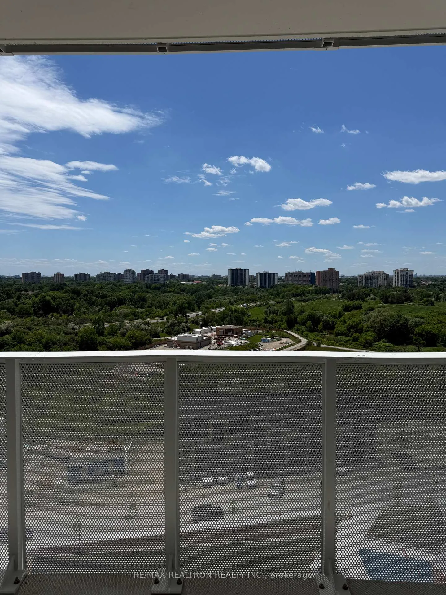 Photo 19 of Unit 1105, 10 Flavelle Trail, Vaughan, Steeles West Industrial — HOMEH