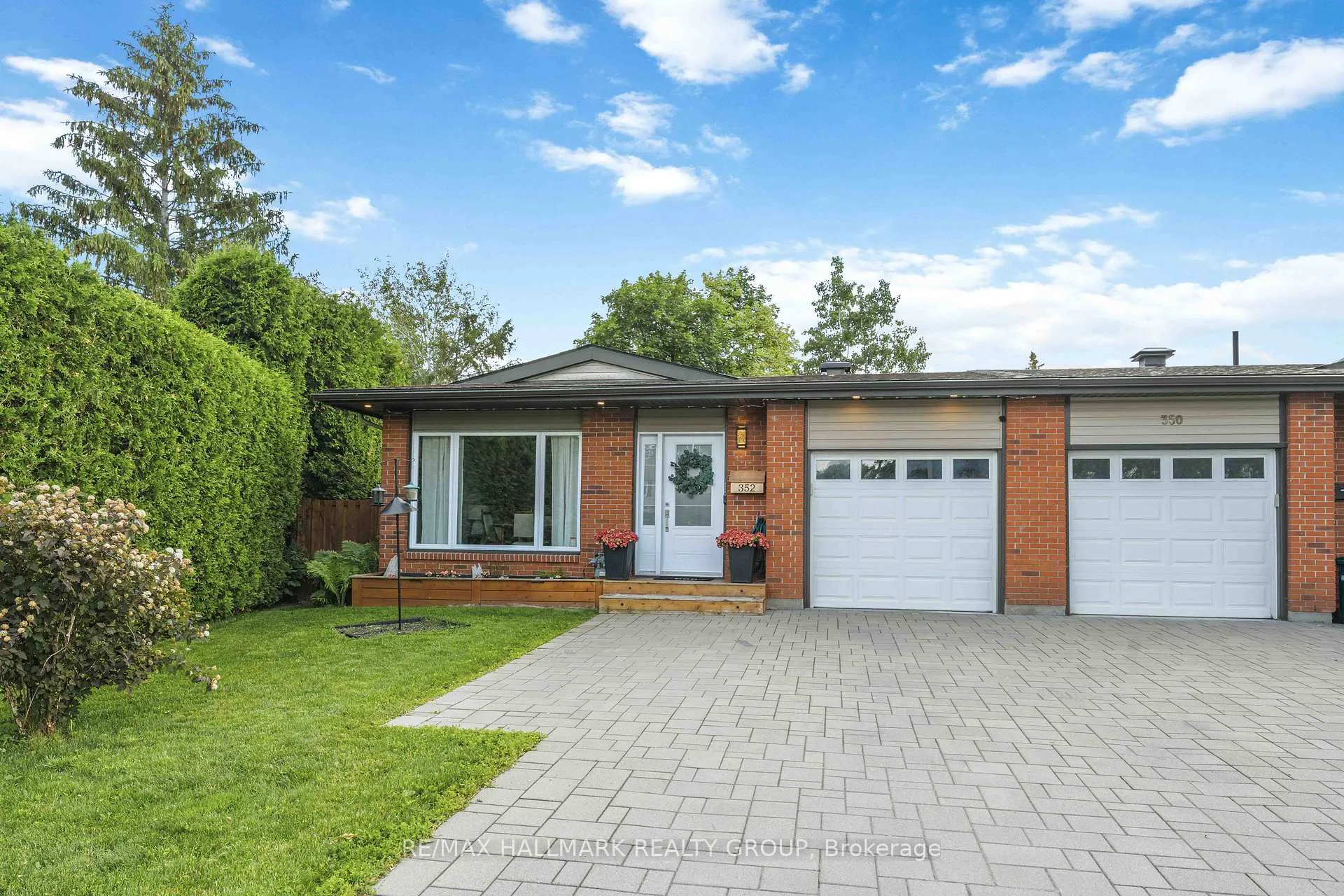 Photo 1 of 352 Mockingbird Drive, Ottawa, Chatelaine Village — HOMEH