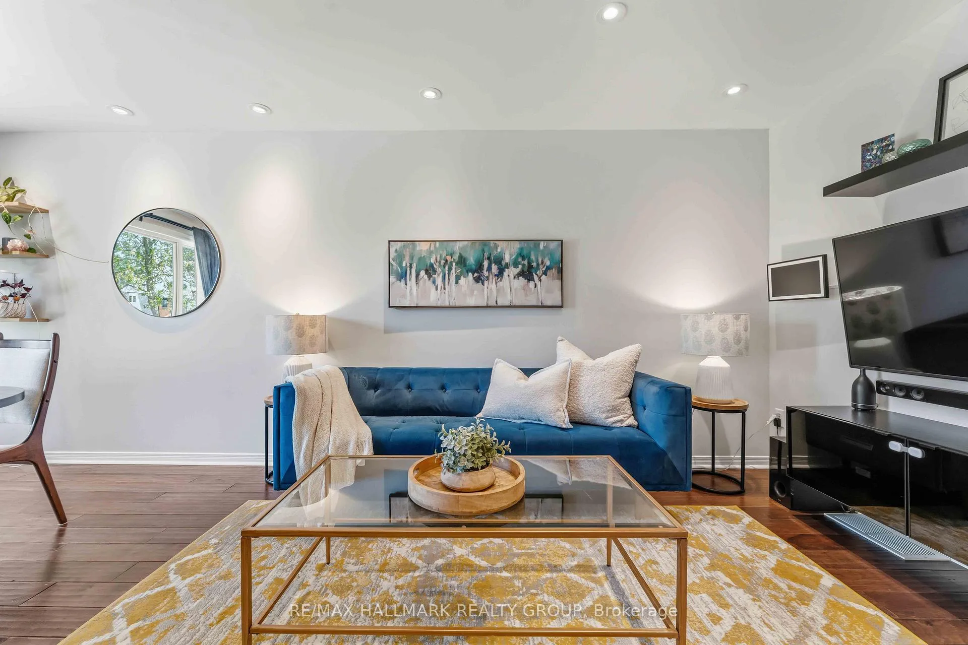 Photo 8 of 352 Mockingbird Drive, Ottawa, Chatelaine Village — HOMEH