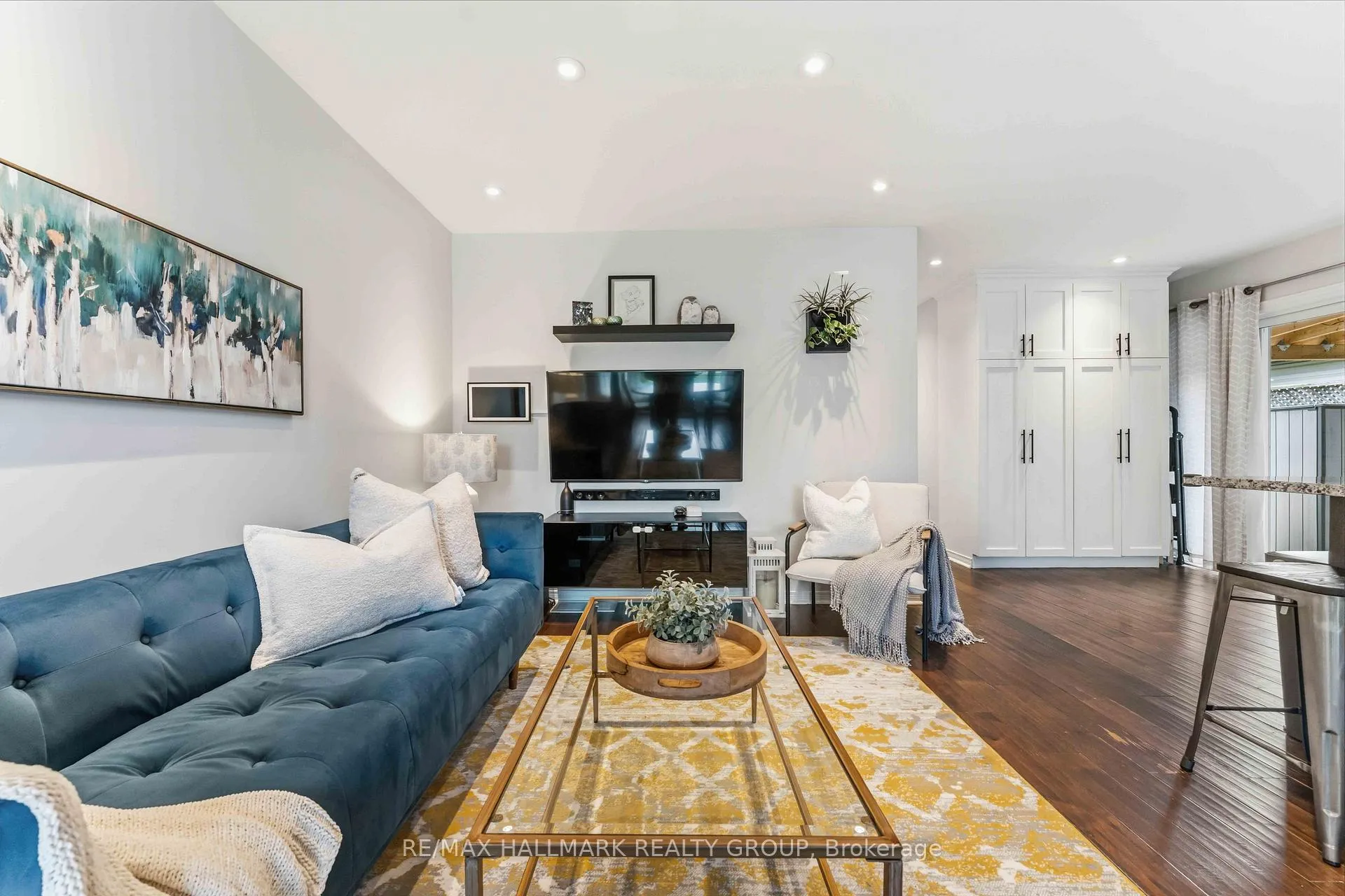 Photo 9 of 352 Mockingbird Drive, Ottawa, Chatelaine Village — HOMEH