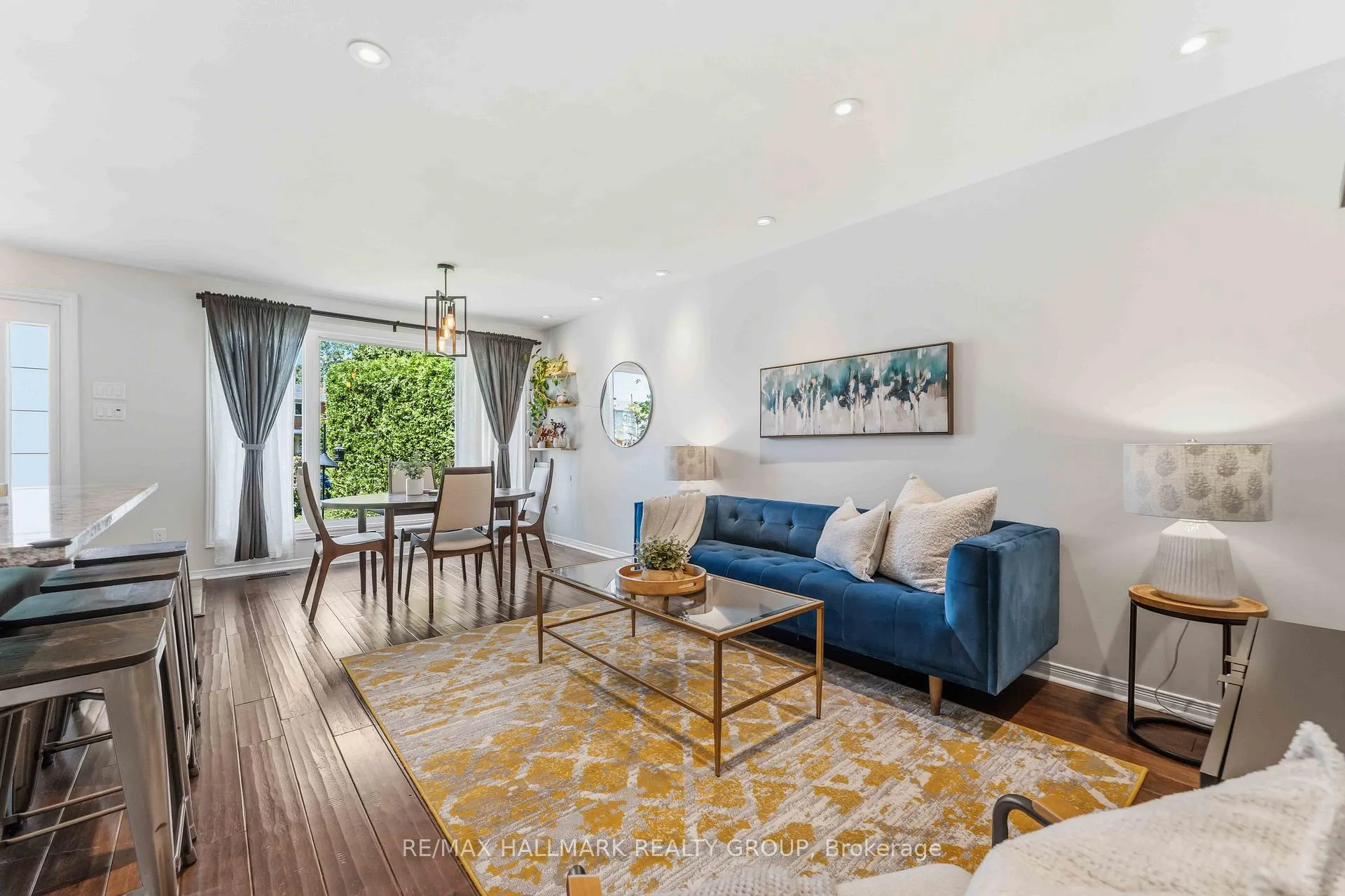 Photo 10 of 352 Mockingbird Drive, Ottawa, Chatelaine Village — HOMEH