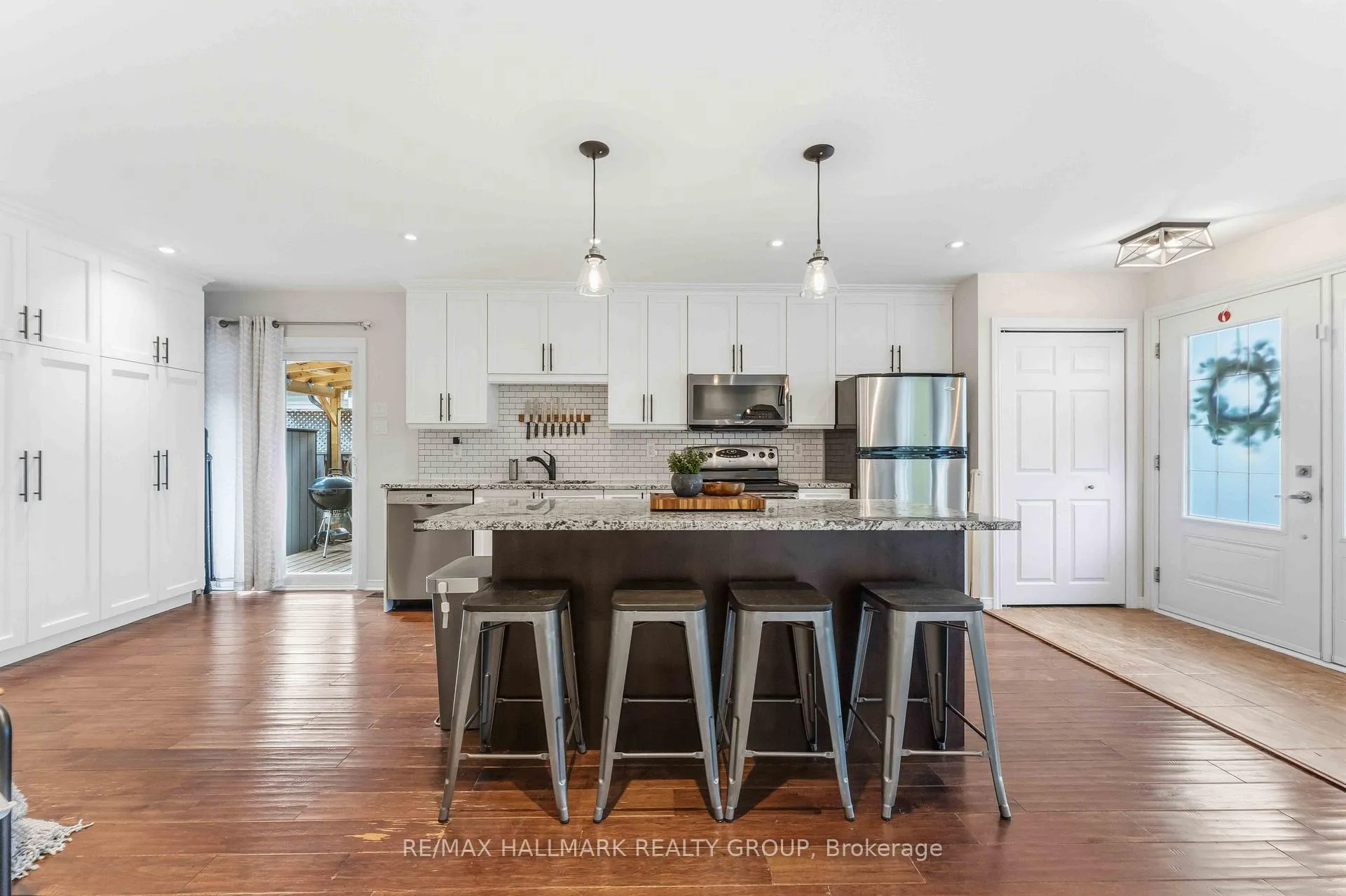 Photo 15 of 352 Mockingbird Drive, Ottawa, Chatelaine Village — HOMEH