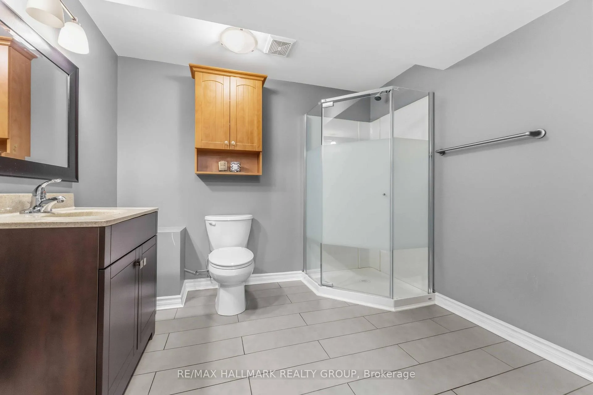 Photo 37 of 352 Mockingbird Drive, Ottawa, Chatelaine Village — HOMEH