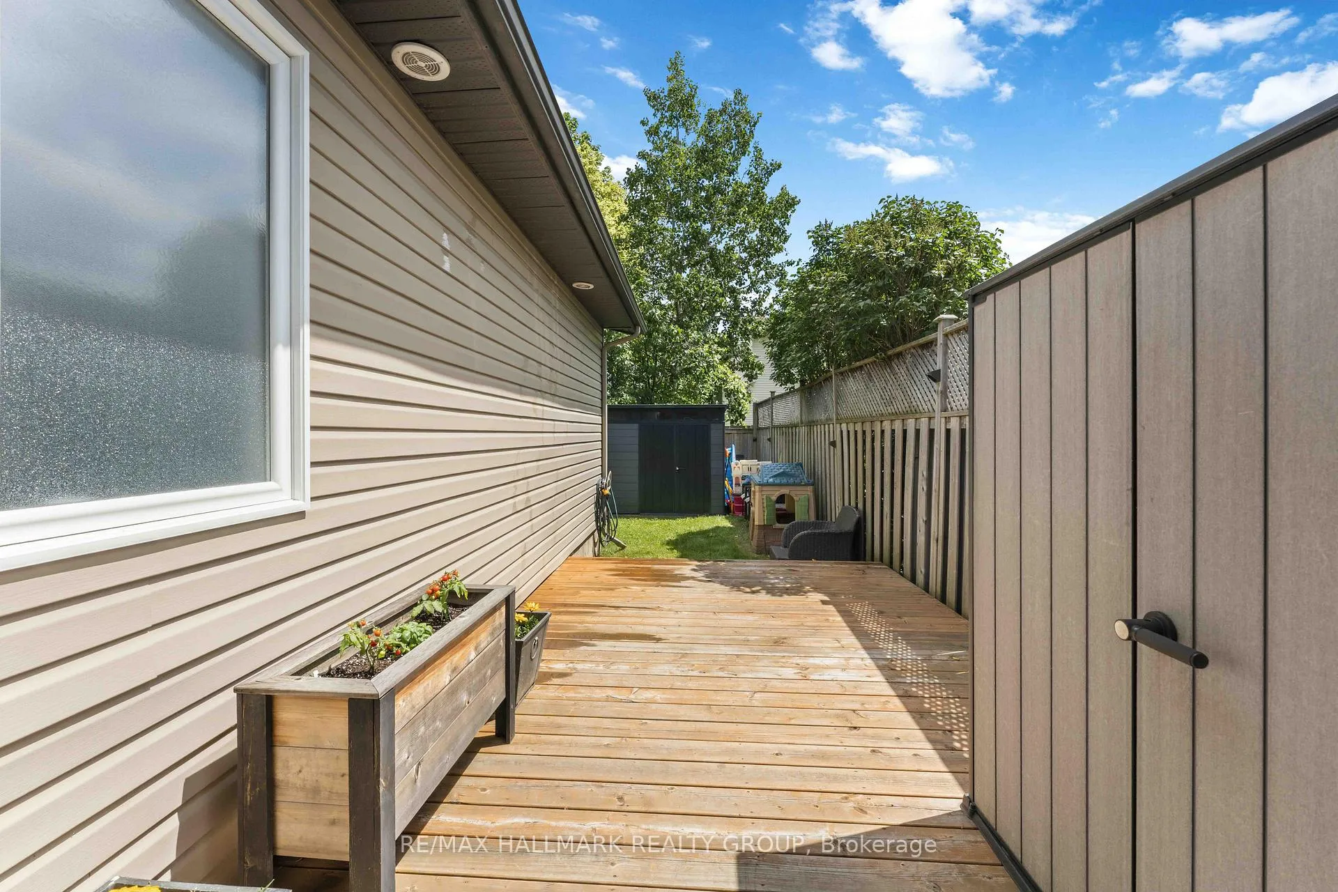 Photo 38 of 352 Mockingbird Drive, Ottawa, Chatelaine Village — HOMEH