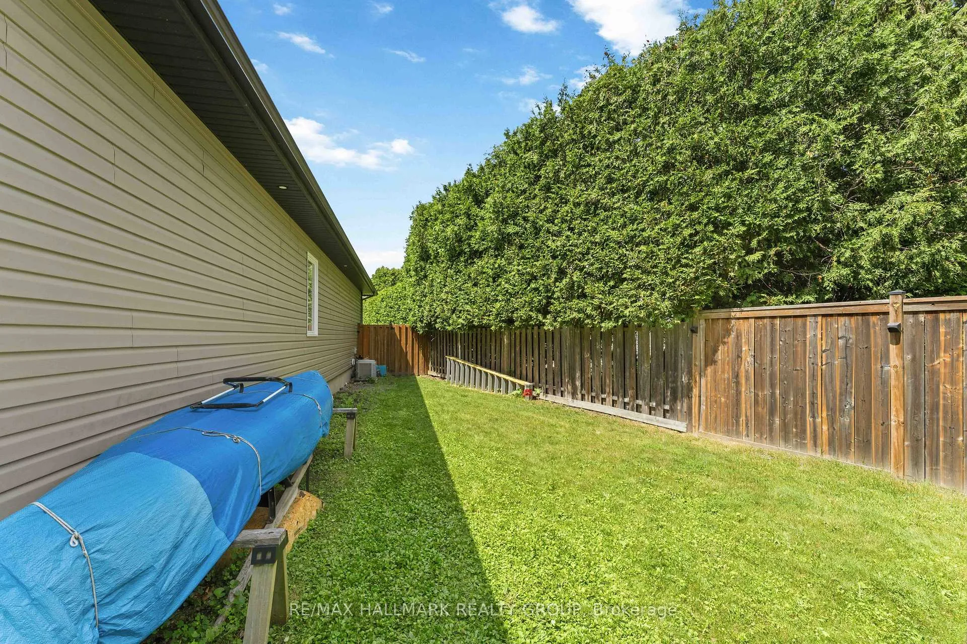 Photo 46 of 352 Mockingbird Drive, Ottawa, Chatelaine Village — HOMEH