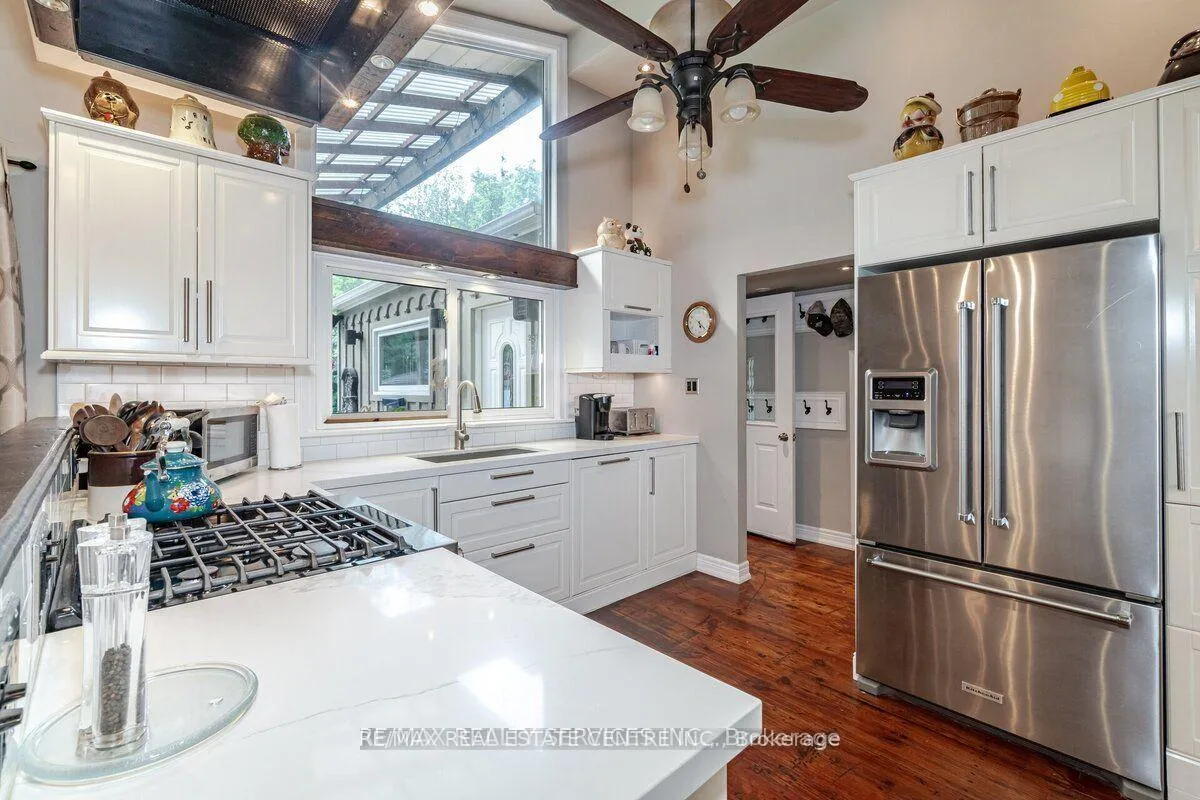 Photo 3 of 104 Kennedy Road, Caledon, Cheltenham — HOMEH
