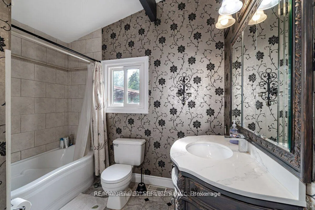 Photo 25 of 104 Kennedy Road, Caledon, Cheltenham — HOMEH