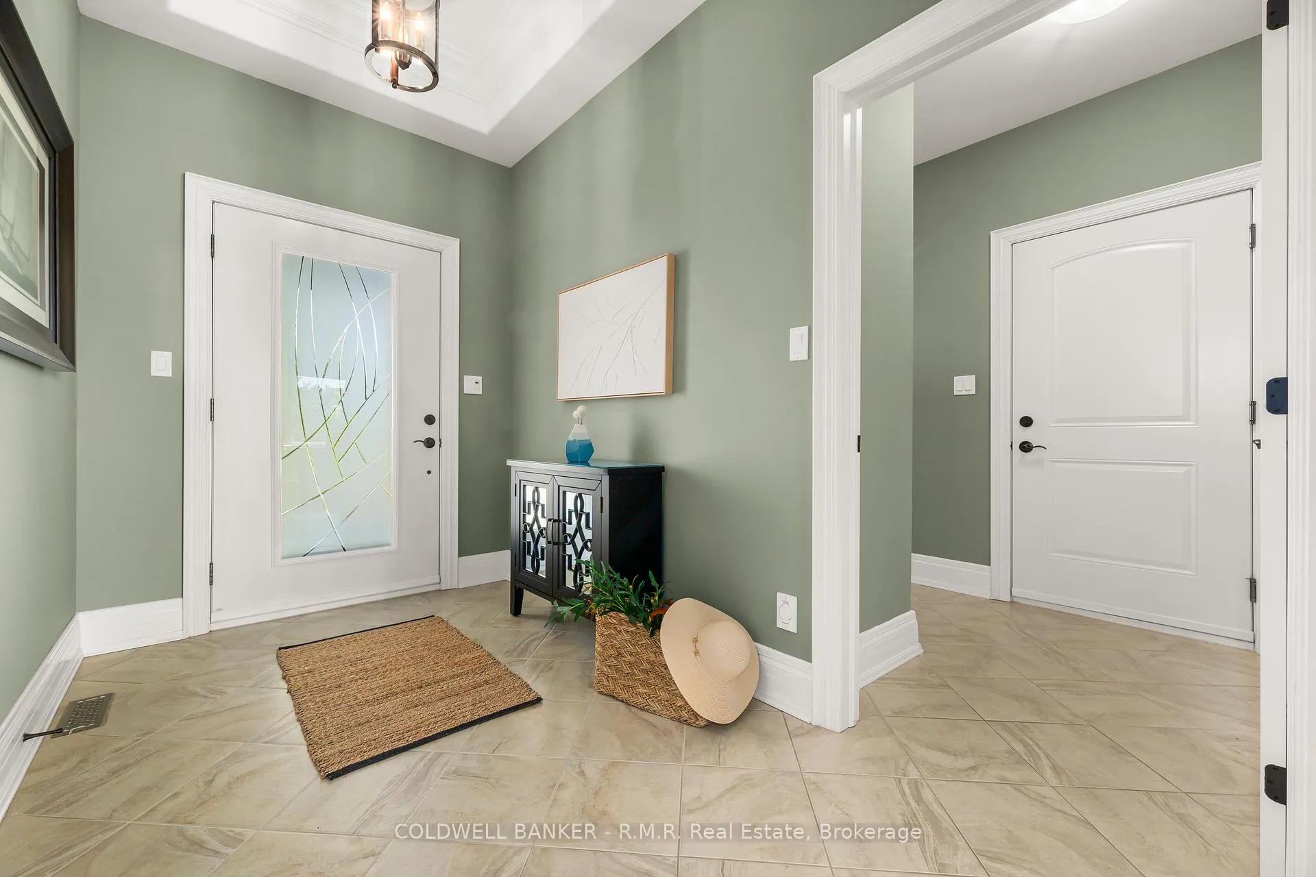 Photo 5 of 17 Castle Ridge, Brighton — HOMEH