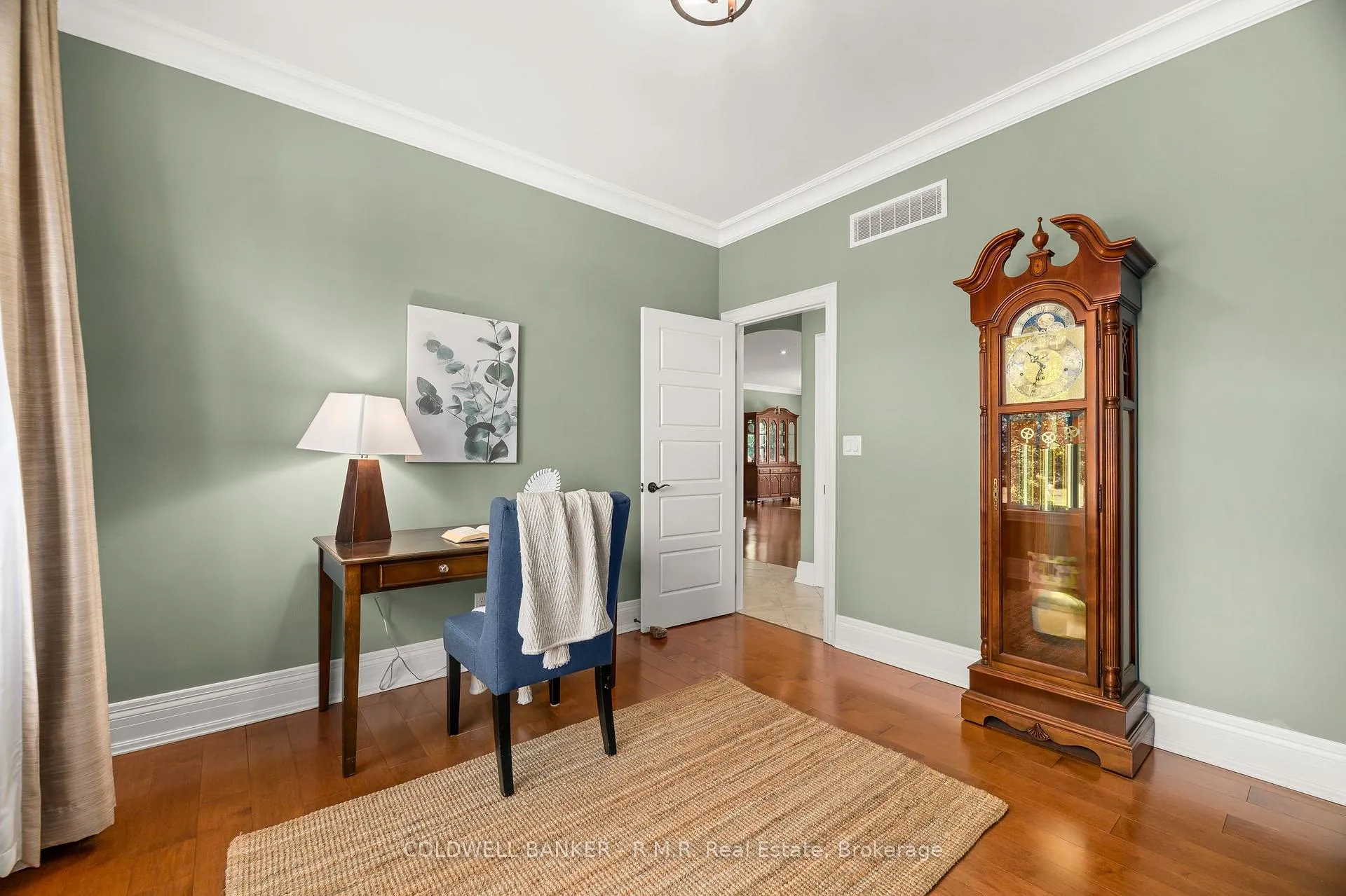Photo 9 of 17 Castle Ridge, Brighton — HOMEH