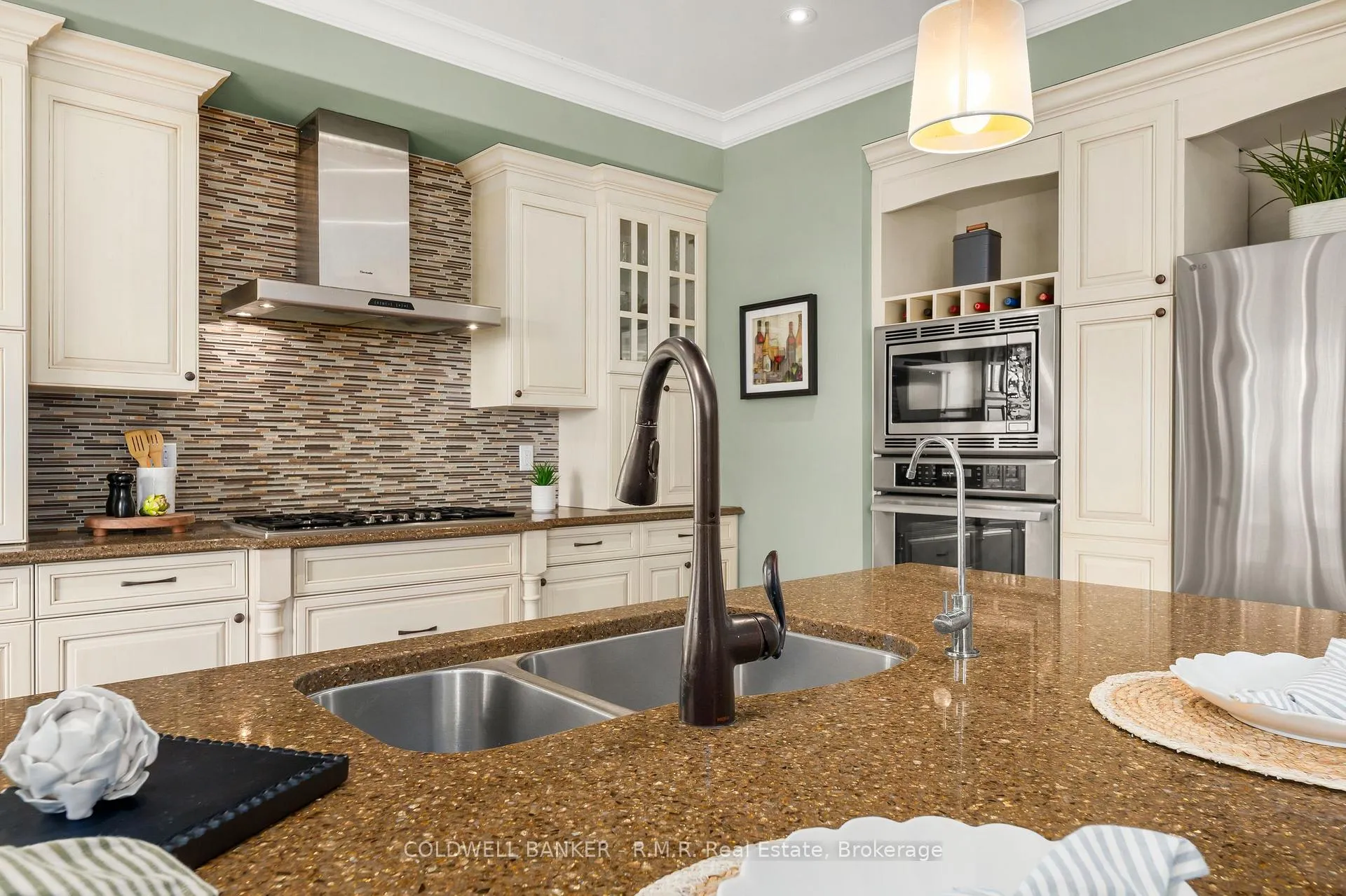 Photo 17 of 17 Castle Ridge, Brighton — HOMEH