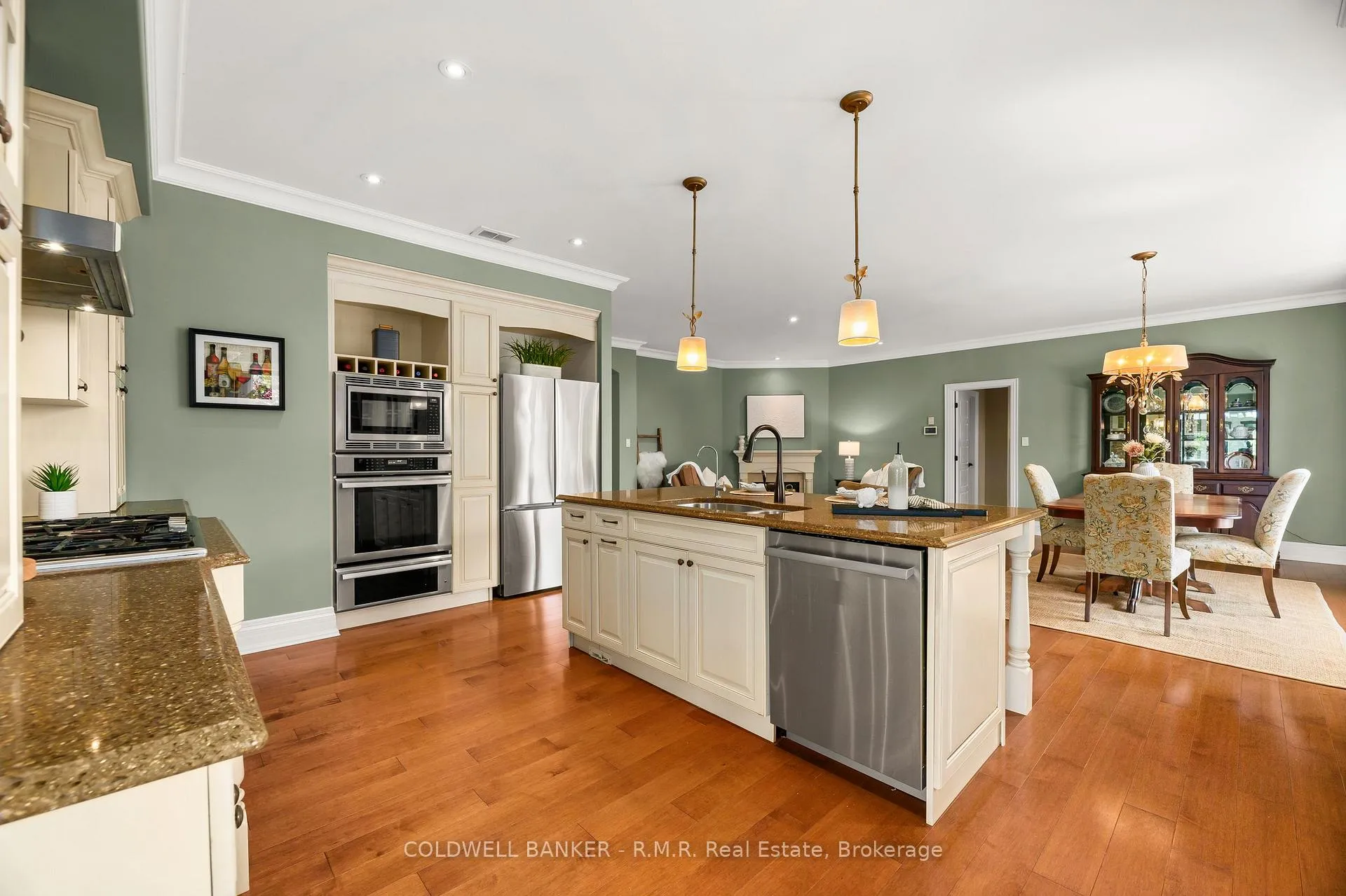 Photo 18 of 17 Castle Ridge, Brighton — HOMEH