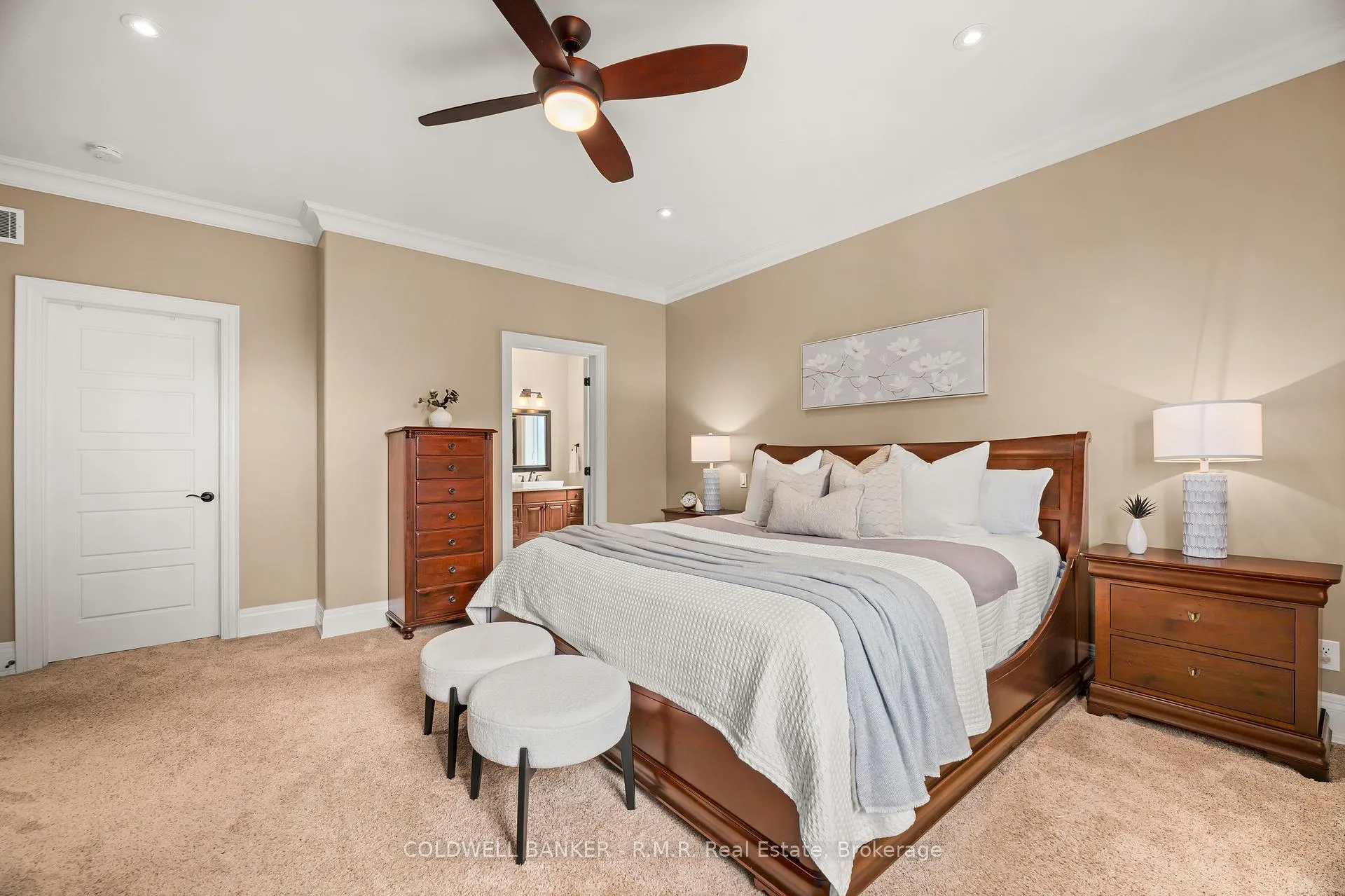 Photo 23 of 17 Castle Ridge, Brighton — HOMEH