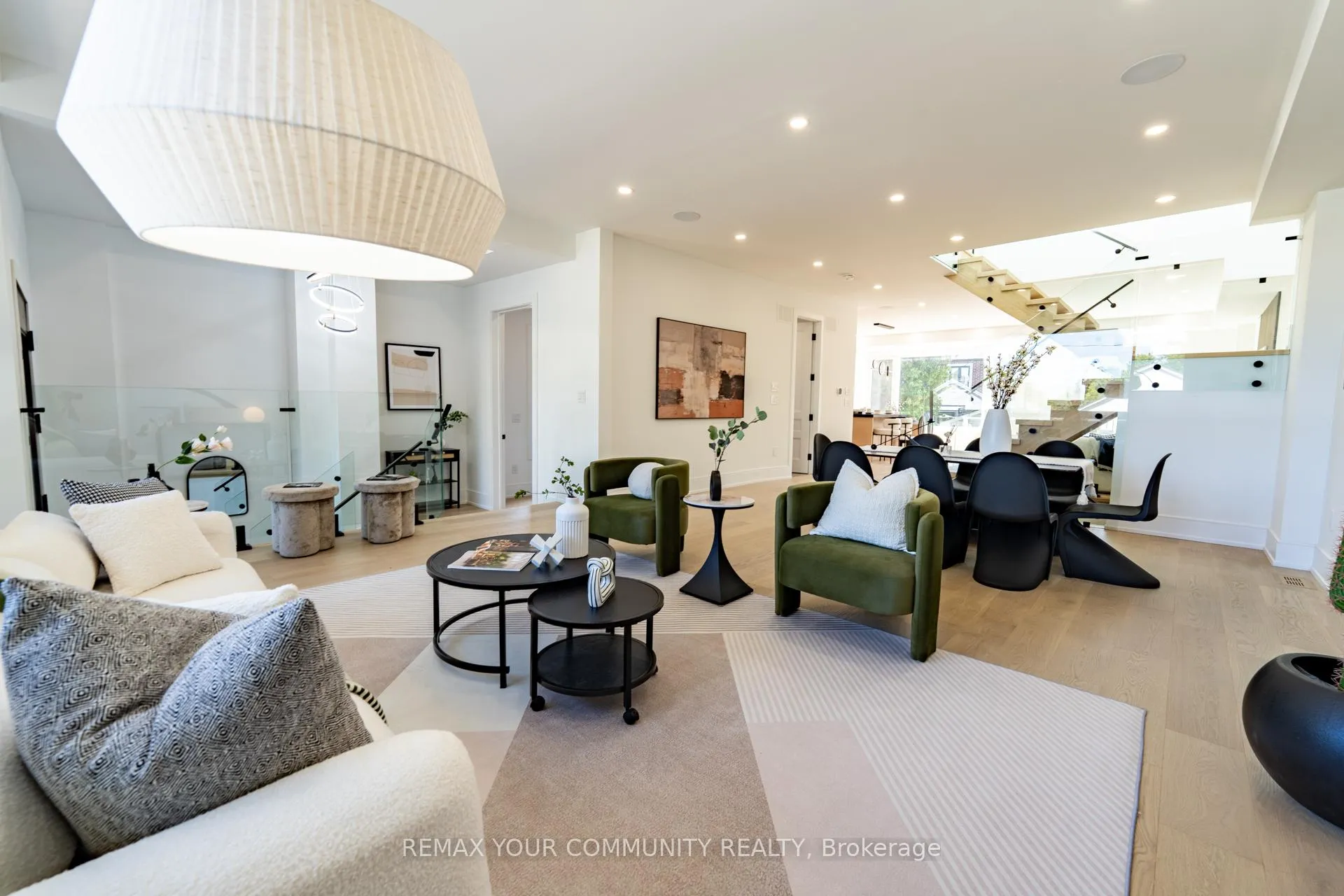 Photo 4 of 360 Woodmount Avenue, Toronto, East York — HOMEH