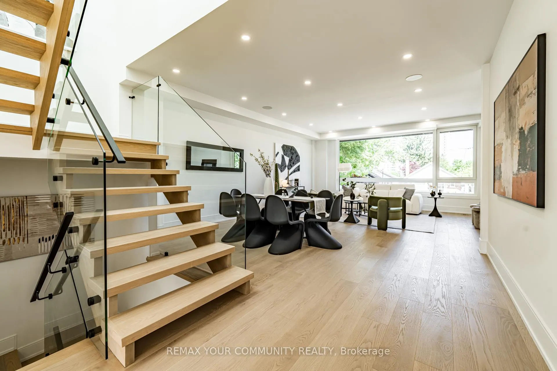 Photo 5 of 360 Woodmount Avenue, Toronto, East York — HOMEH