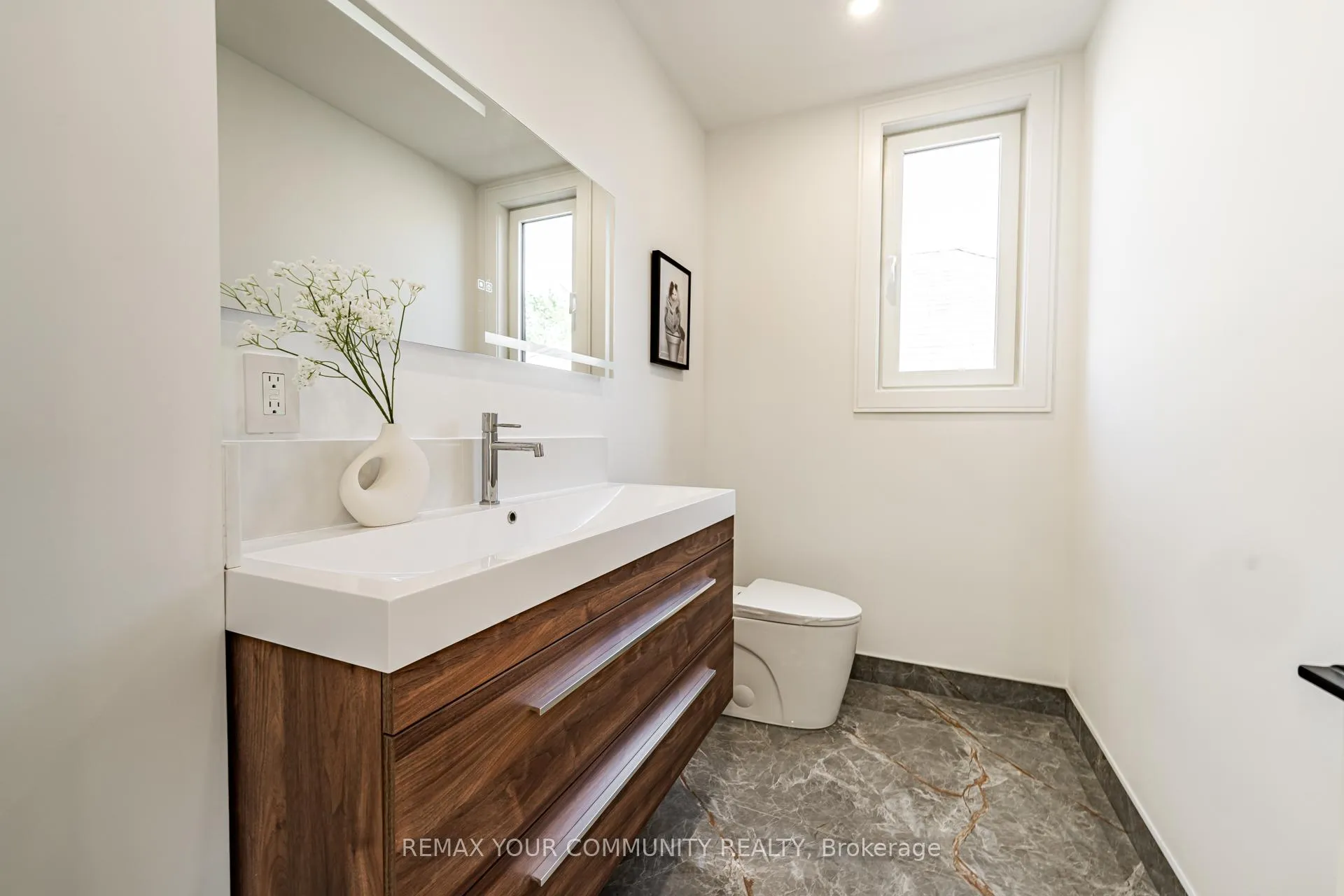 Photo 9 of 360 Woodmount Avenue, Toronto, East York — HOMEH