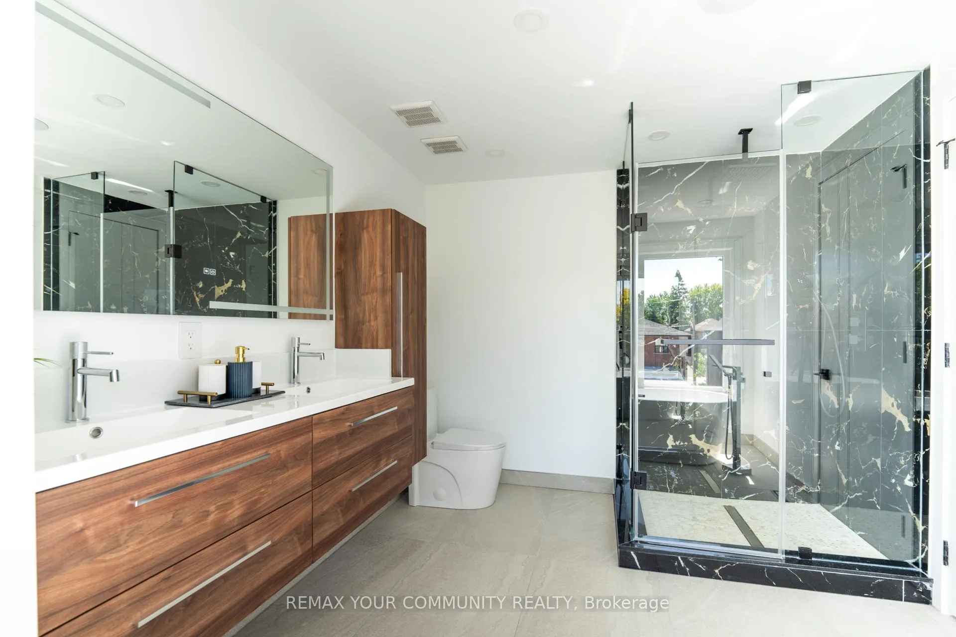 Photo 15 of 360 Woodmount Avenue, Toronto, East York — HOMEH