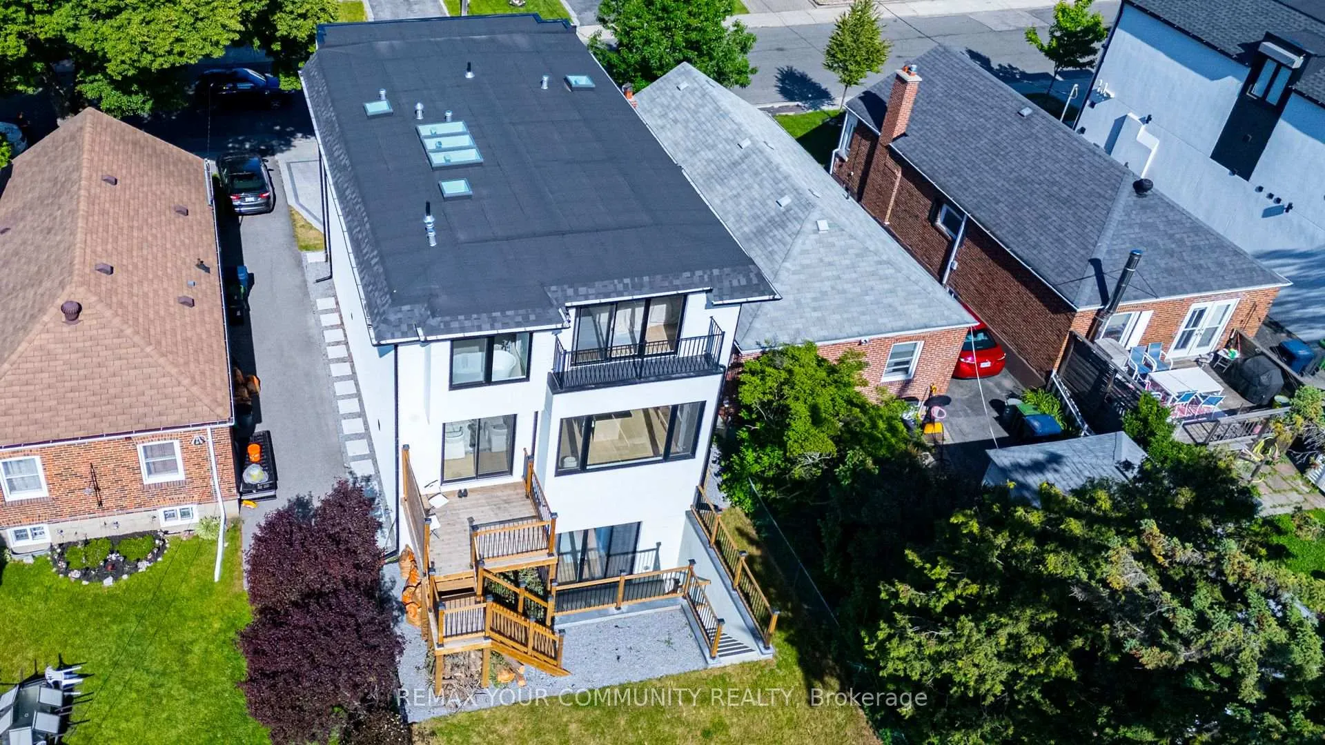 Photo 30 of 360 Woodmount Avenue, Toronto, East York — HOMEH