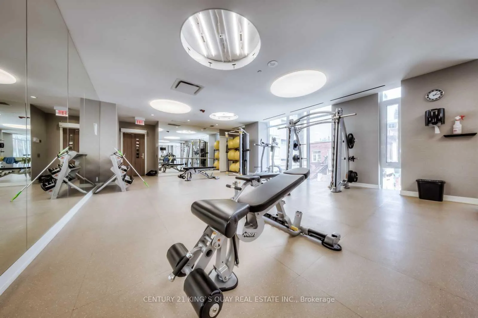 Photo 19 of Unit 1405, 75 St. Nicholas Street, Toronto, Bay Street Corridor — HOMEH