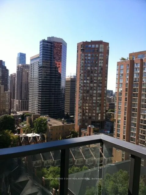 Photo 21 of Unit 1405, 75 St. Nicholas Street, Toronto, Bay Street Corridor — HOMEH