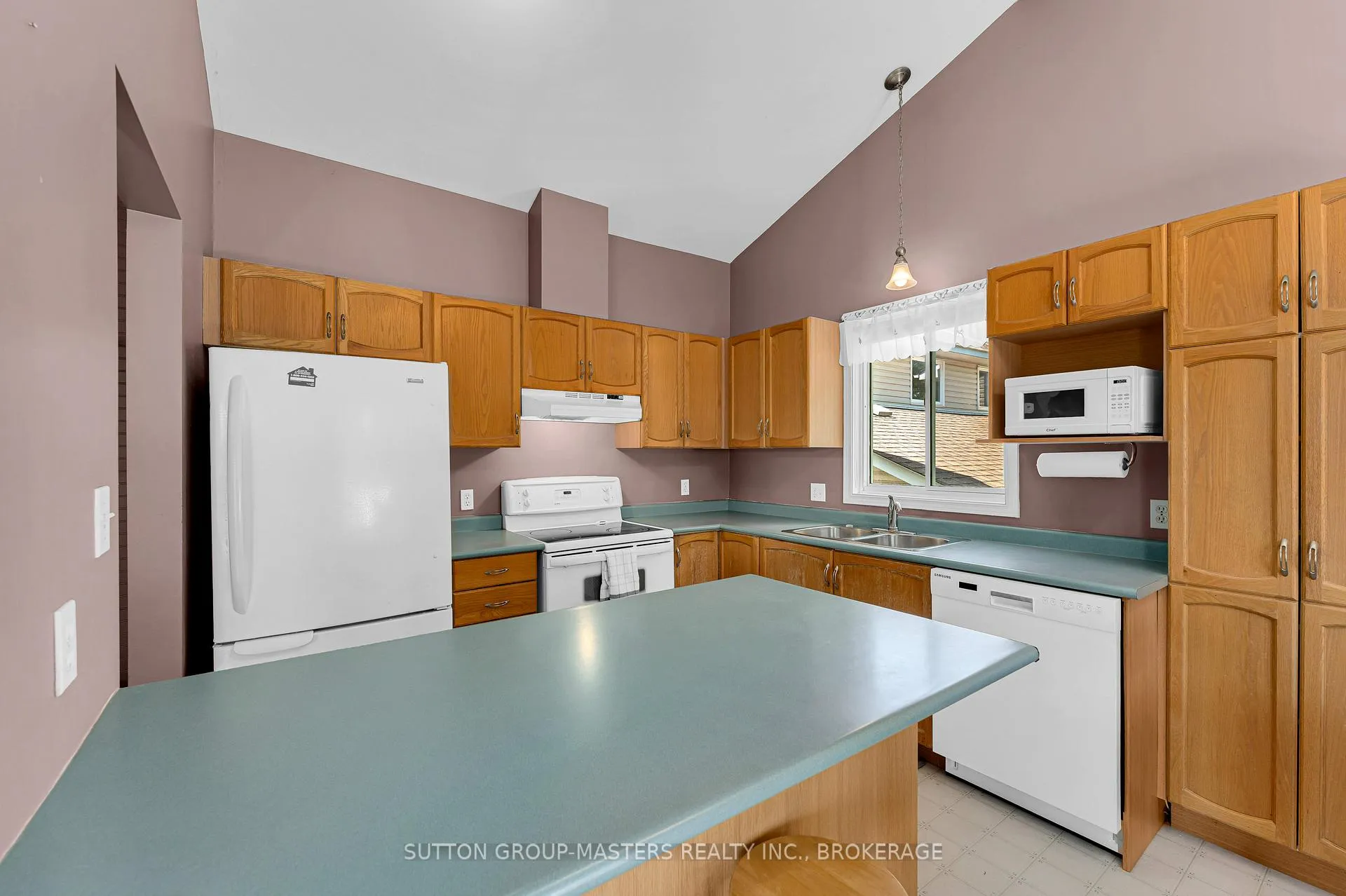 Photo 10 of 457 Fieldstone Drive, Kingston, Kingston East (Incl Barret Crt) — HOMEH