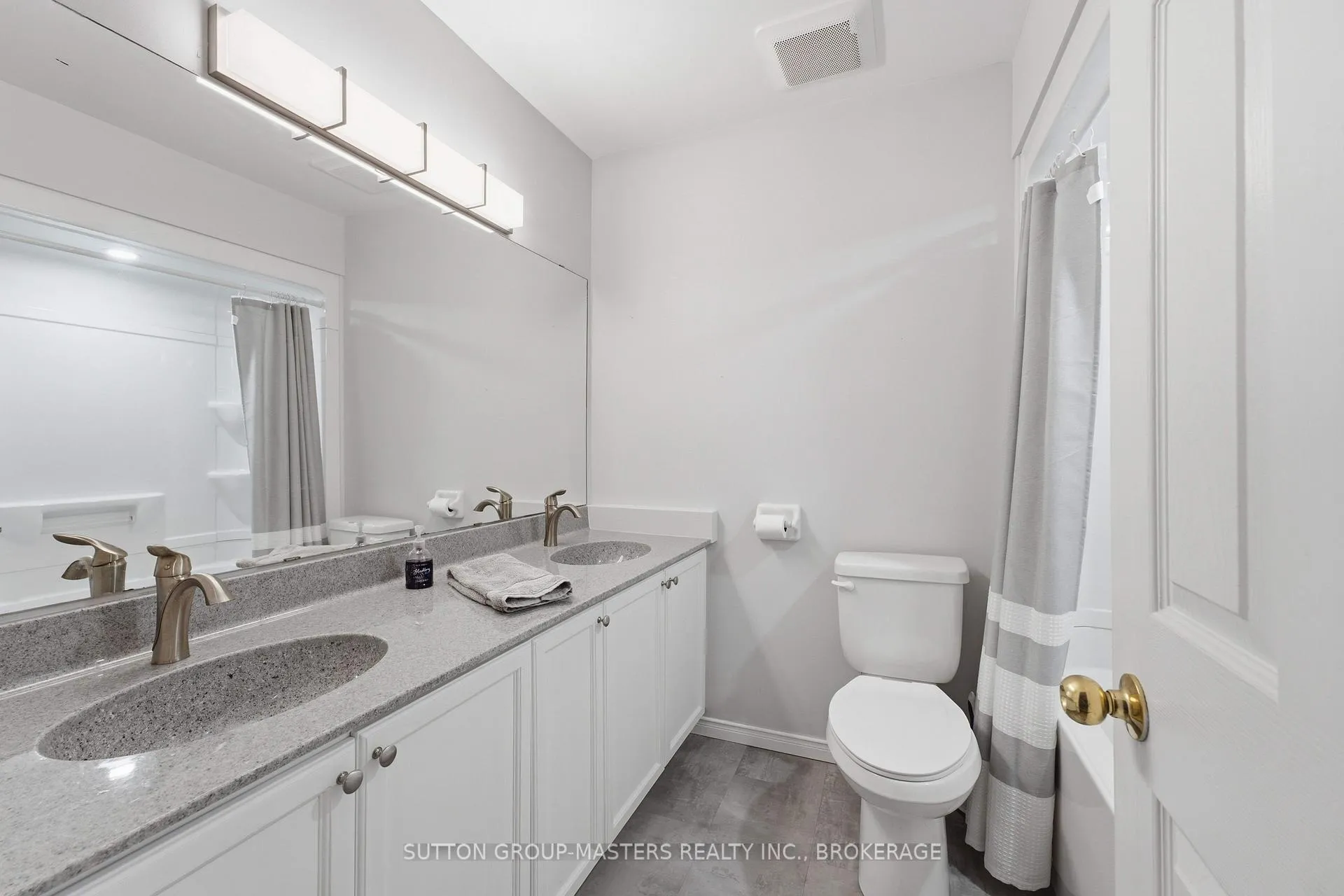 Photo 14 of 457 Fieldstone Drive, Kingston, Kingston East (Incl Barret Crt) — HOMEH