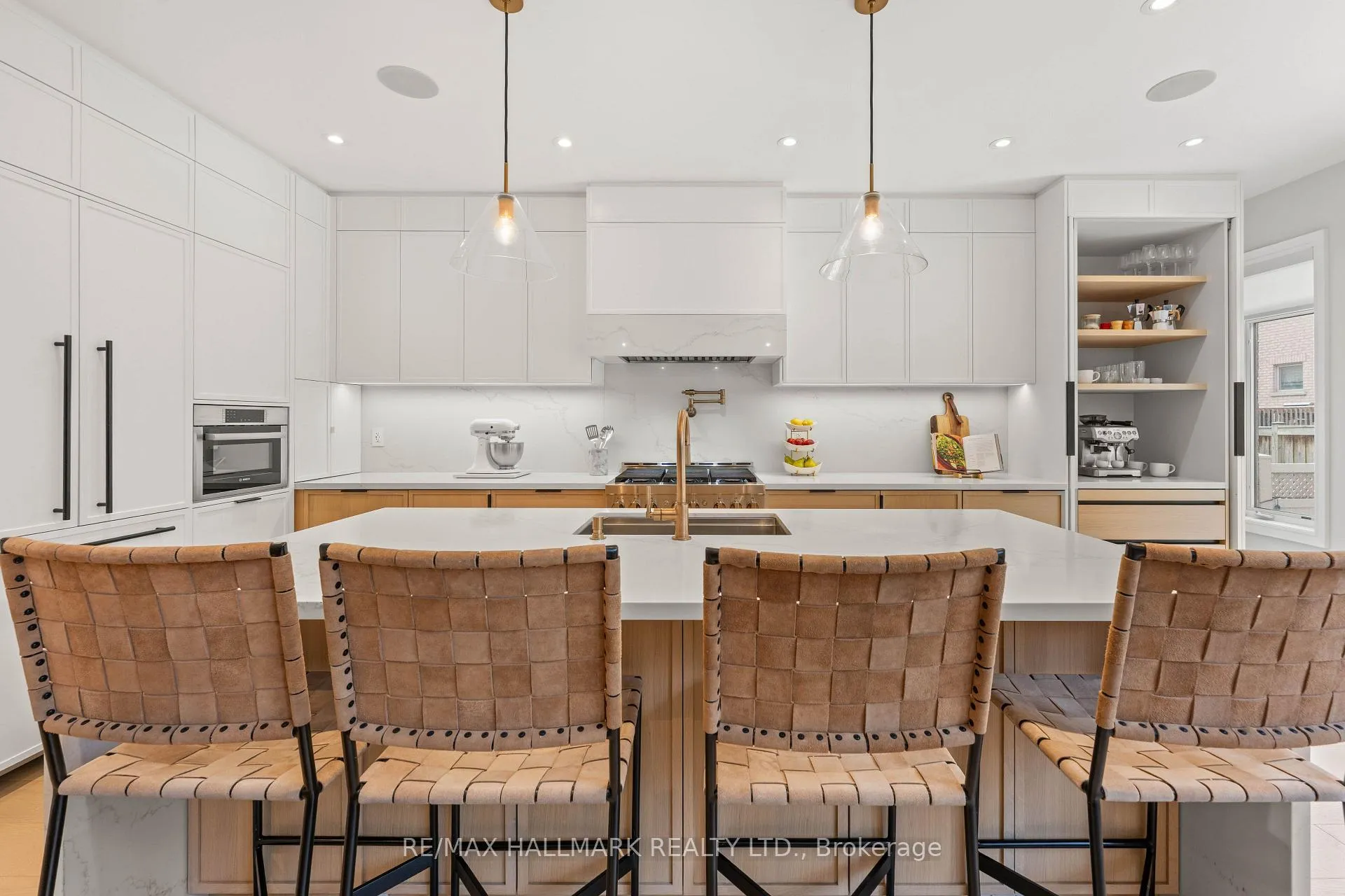 Photo 10 of 42 Yarden Drive, Vaughan, Patterson — HOMEH