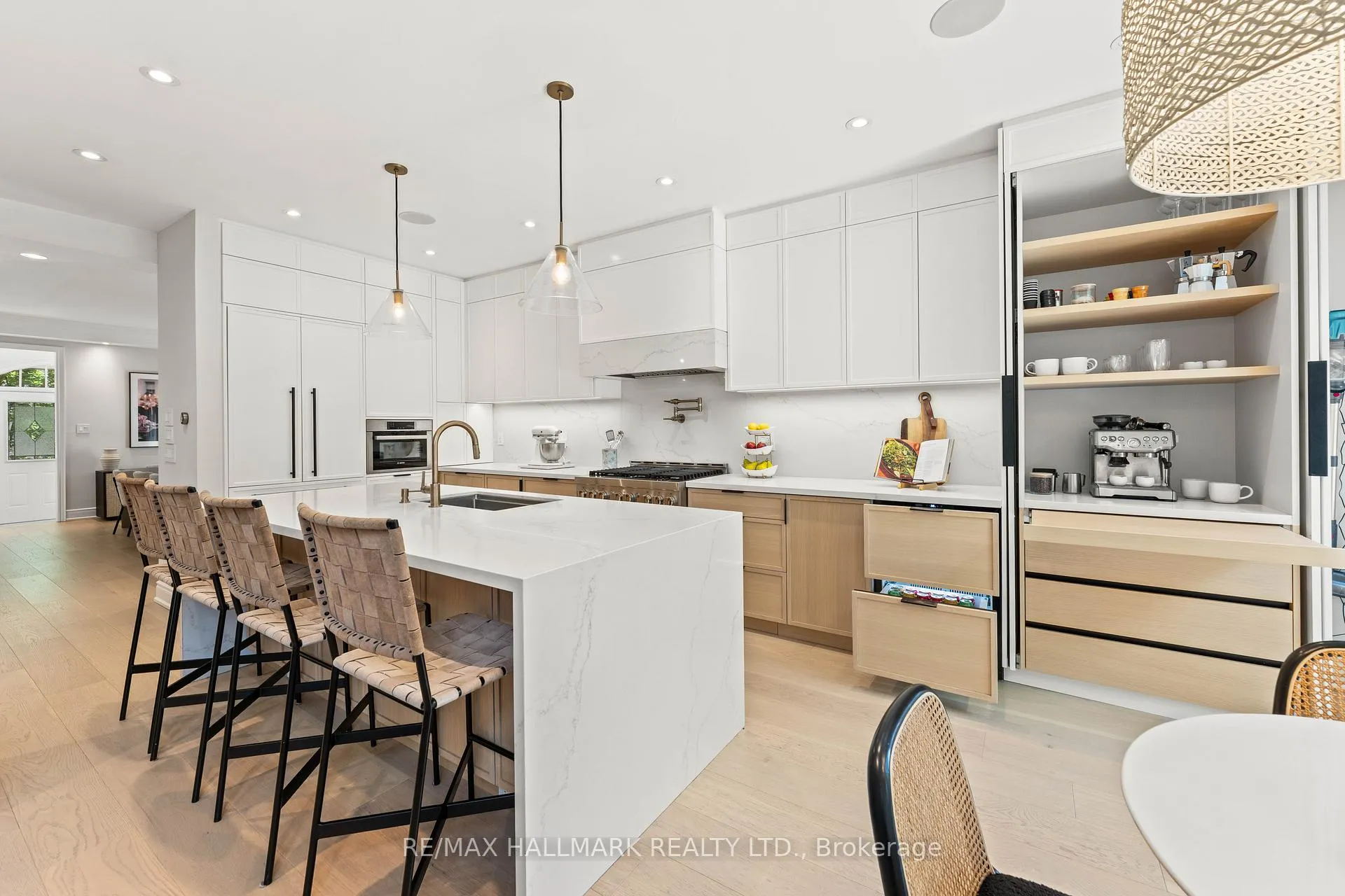 Photo 11 of 42 Yarden Drive, Vaughan, Patterson — HOMEH