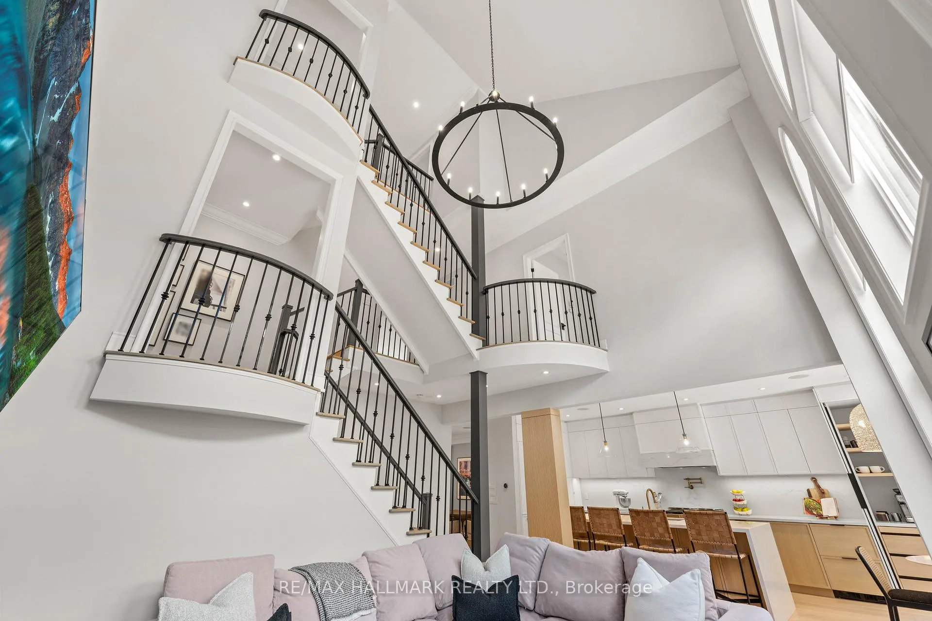 Photo 18 of 42 Yarden Drive, Vaughan, Patterson — HOMEH