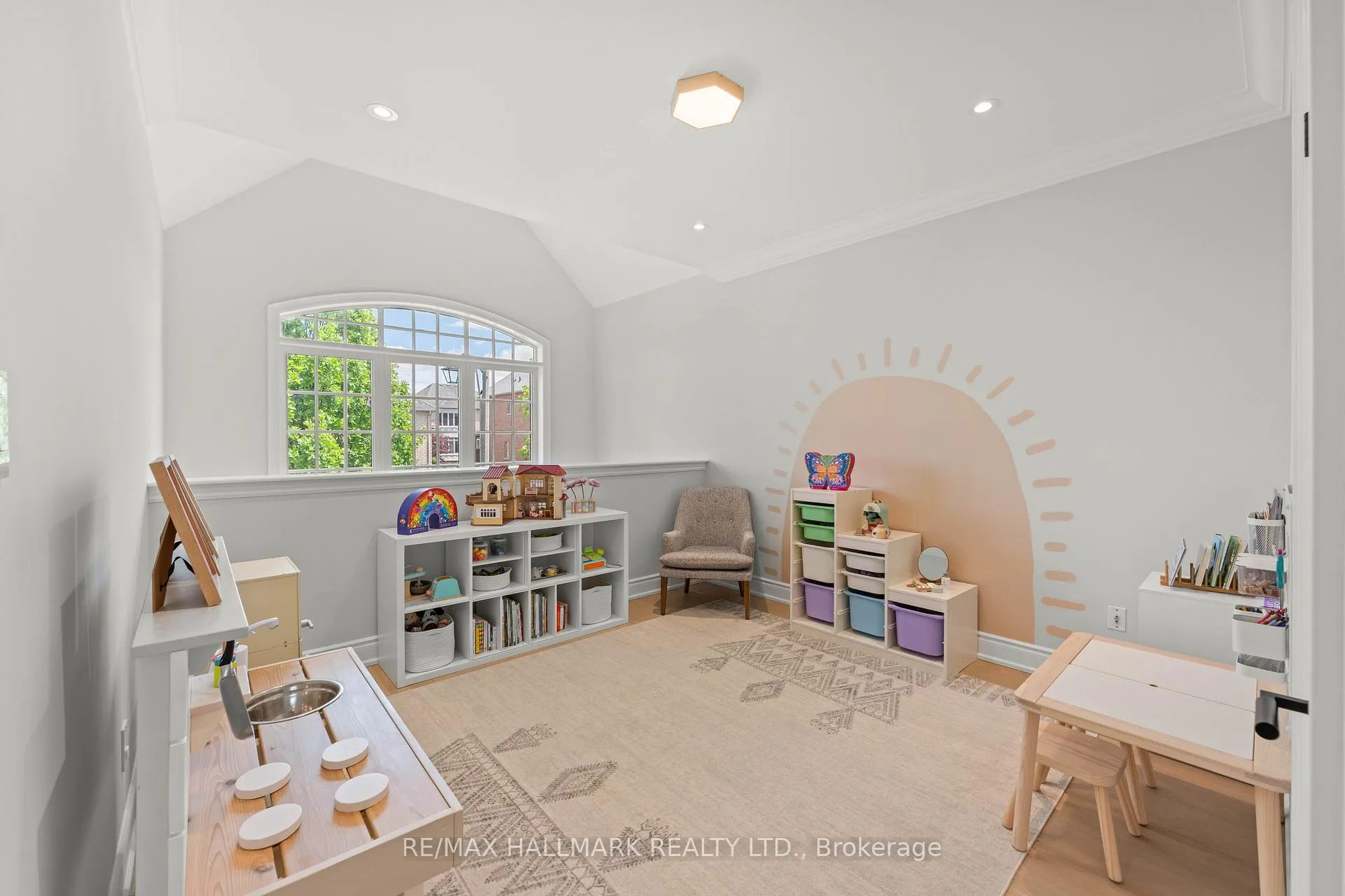 Photo 34 of 42 Yarden Drive, Vaughan, Patterson — HOMEH