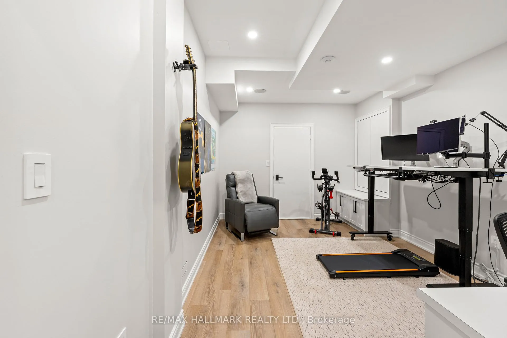 Photo 43 of 42 Yarden Drive, Vaughan, Patterson — HOMEH
