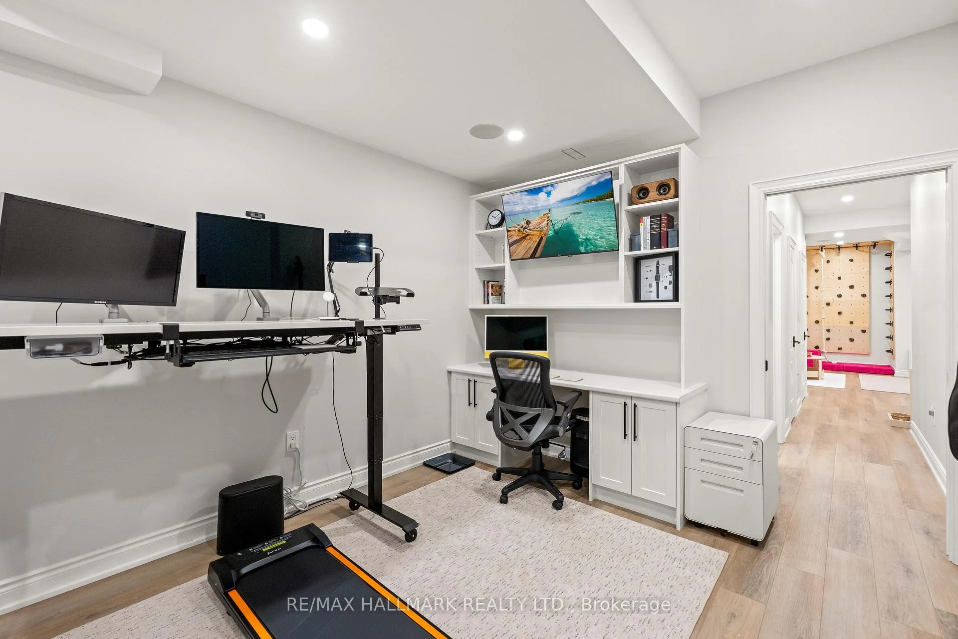 Photo 44 of 42 Yarden Drive, Vaughan, Patterson — HOMEH